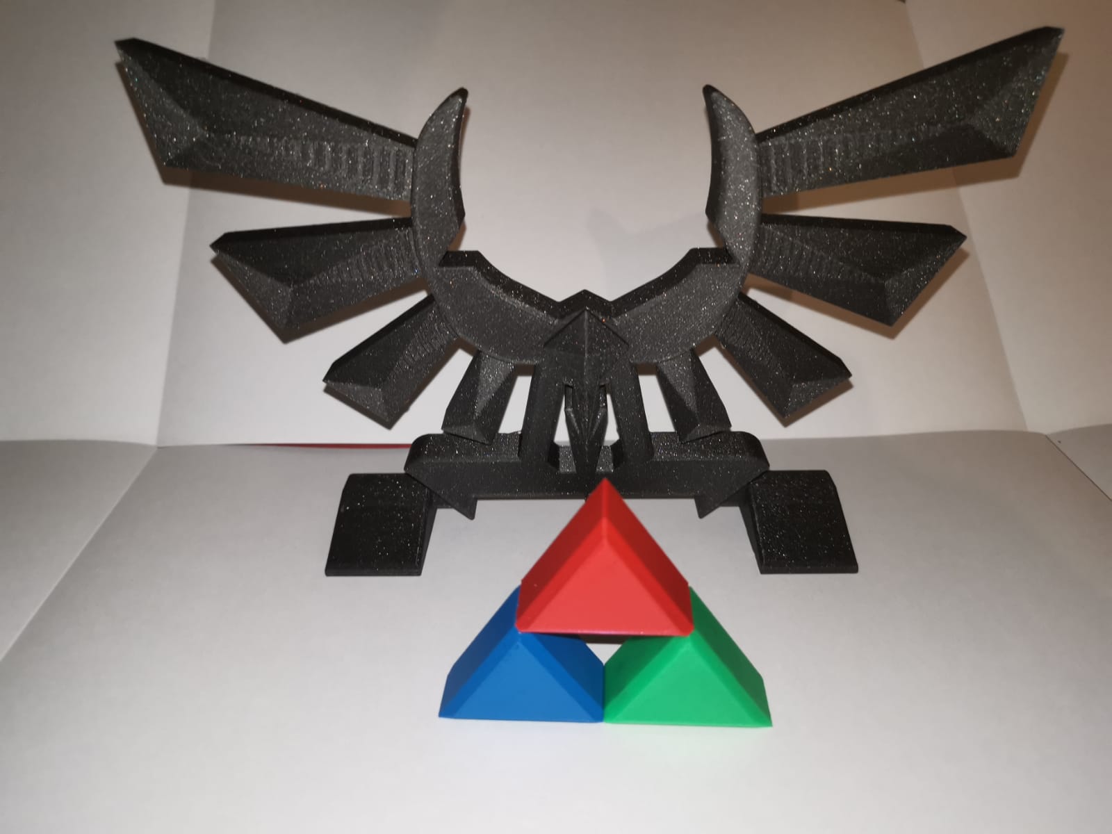 Legend of Zelda standing hyrule's crest - Multicolor