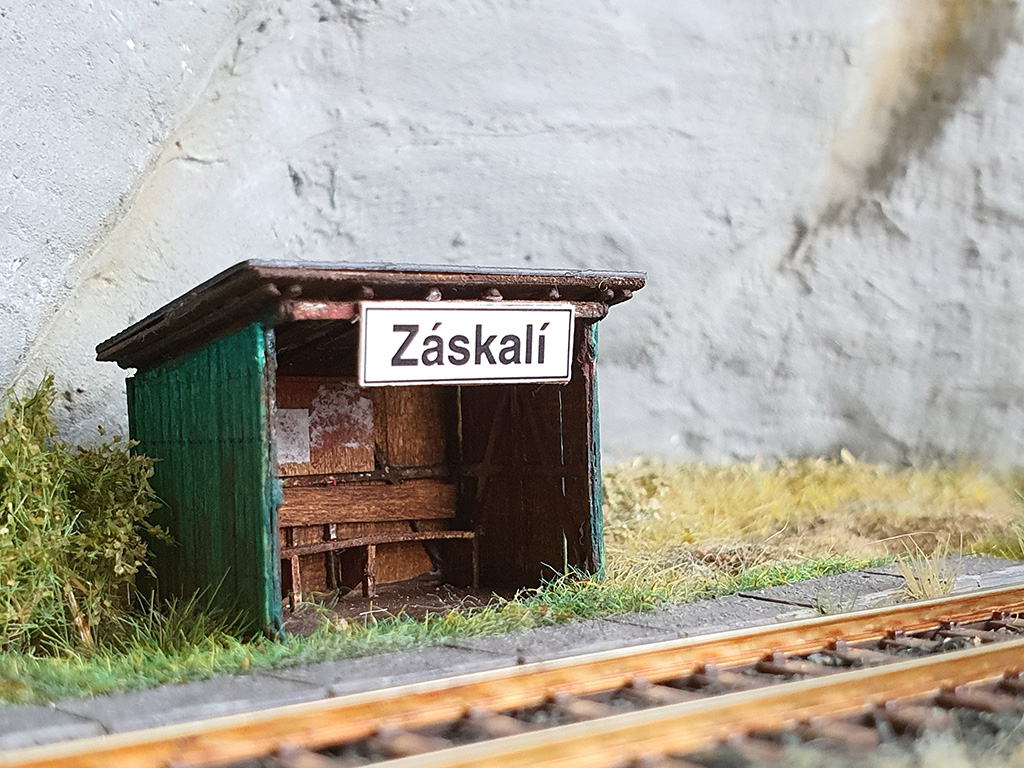 Model malé železniční zastávky TT 1:120