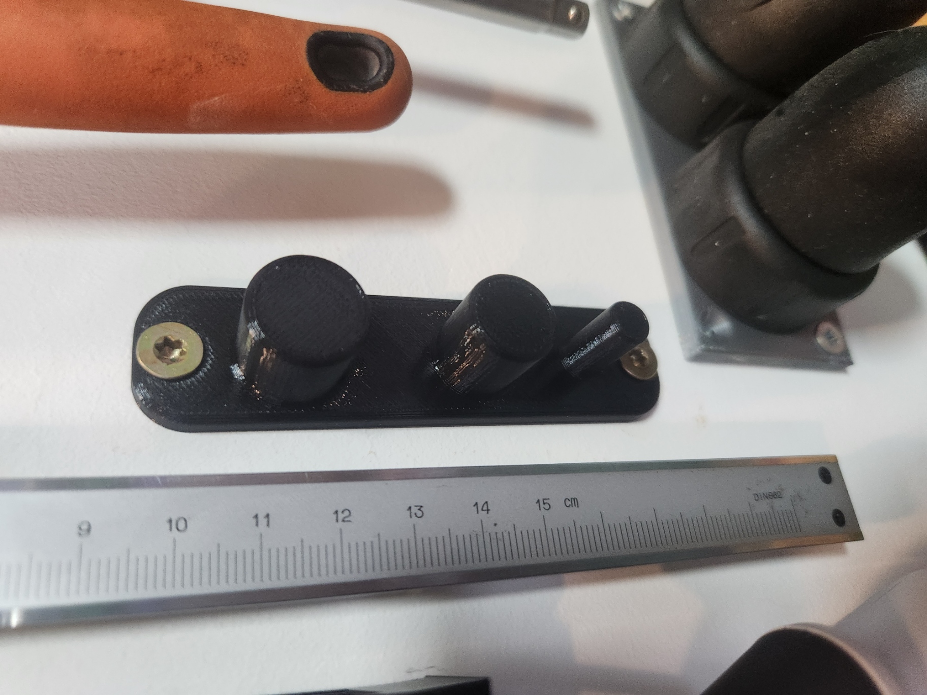 Dremel accesories wallmount holder — thumbnail 3