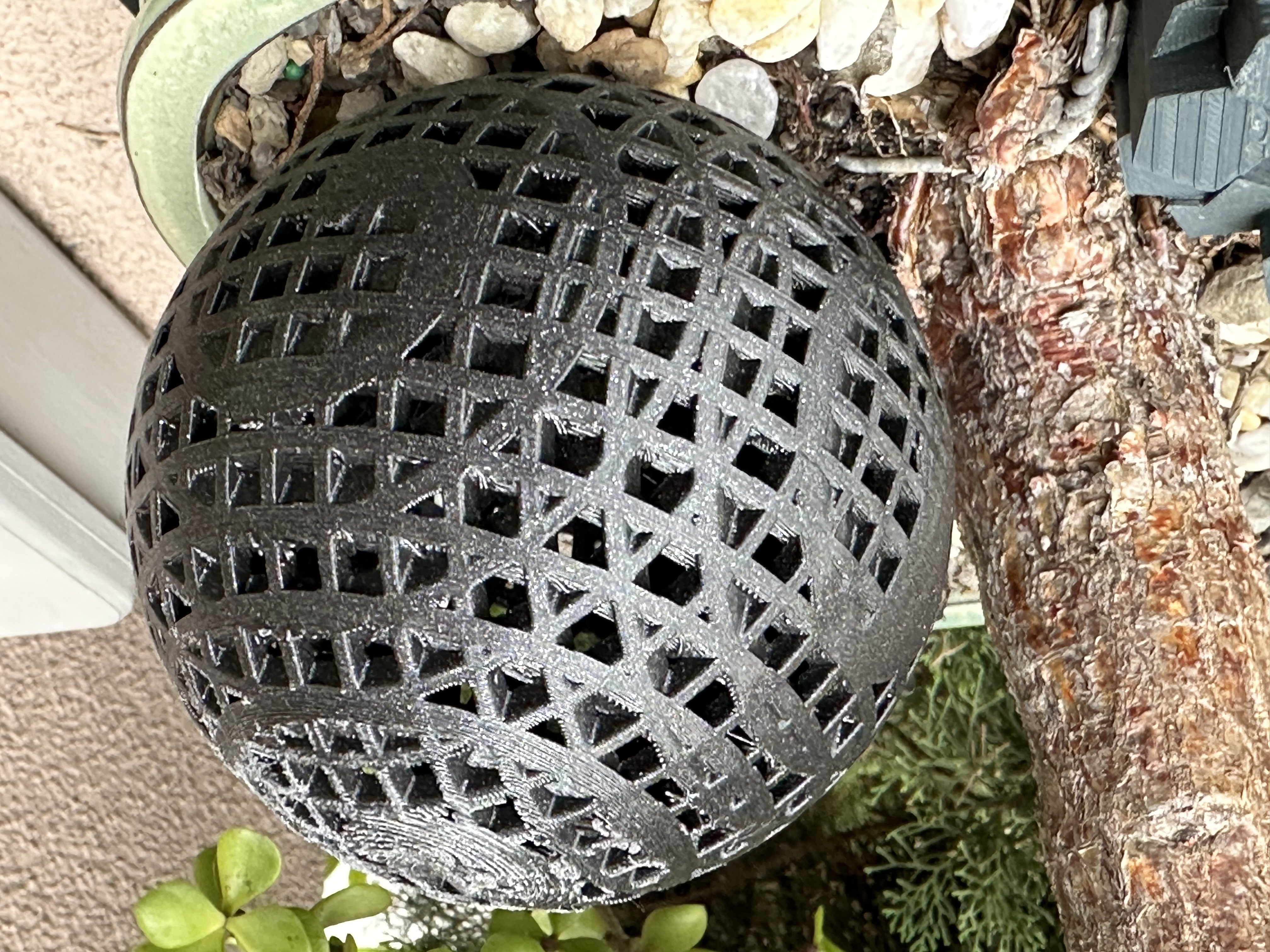 YO-MAB  (Yet One More Airless Ball)