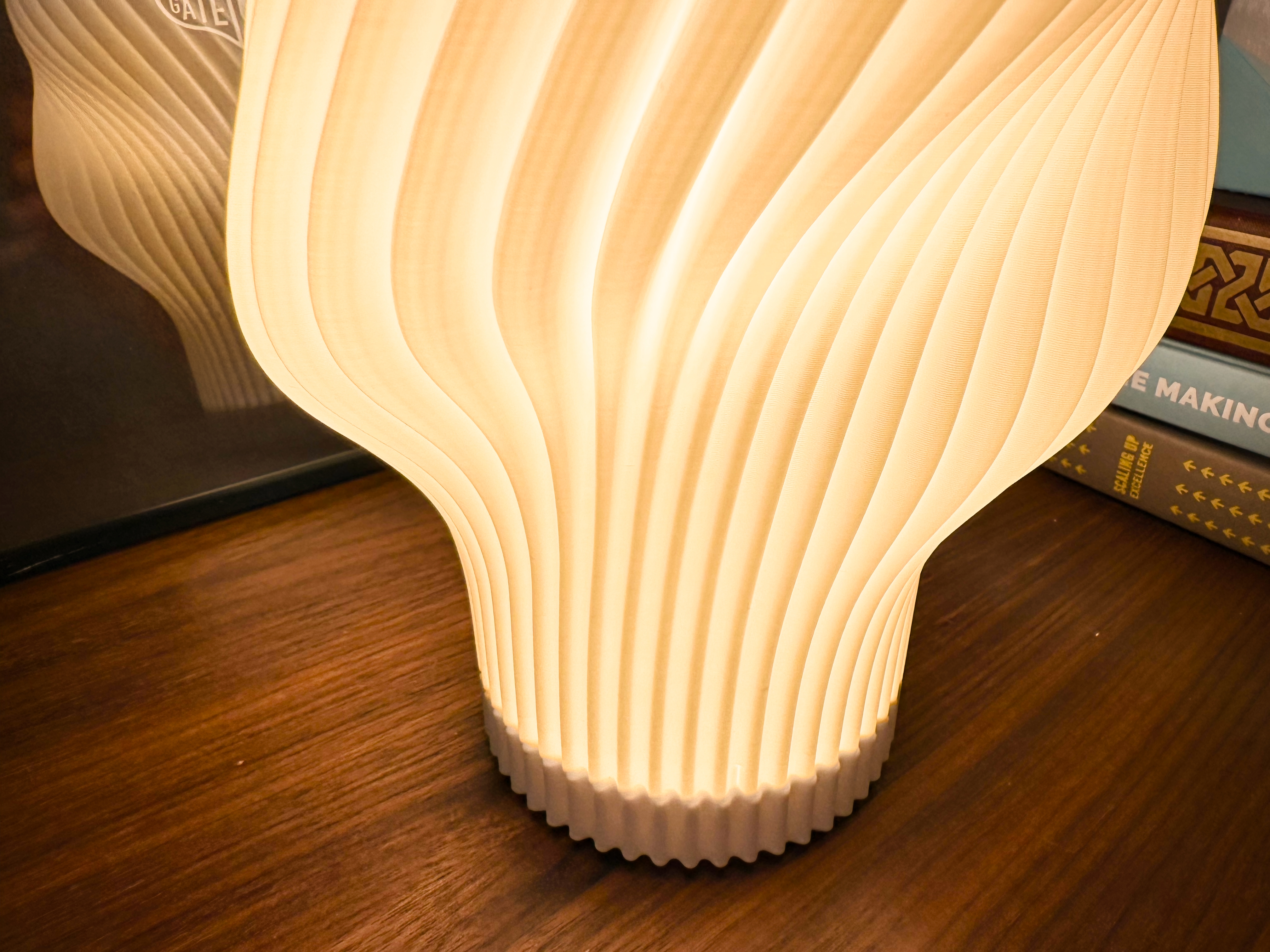 Flourish Lamp — miniatura 2