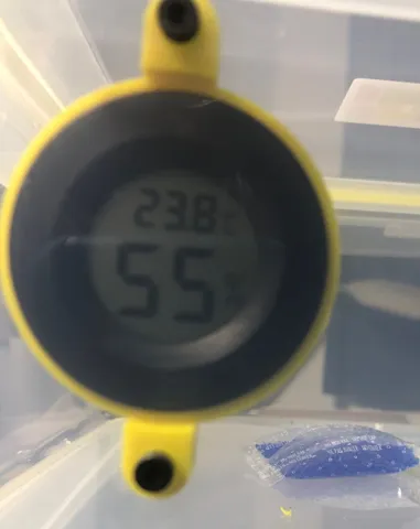 Round Temp Hygrometer holder for square filament storage