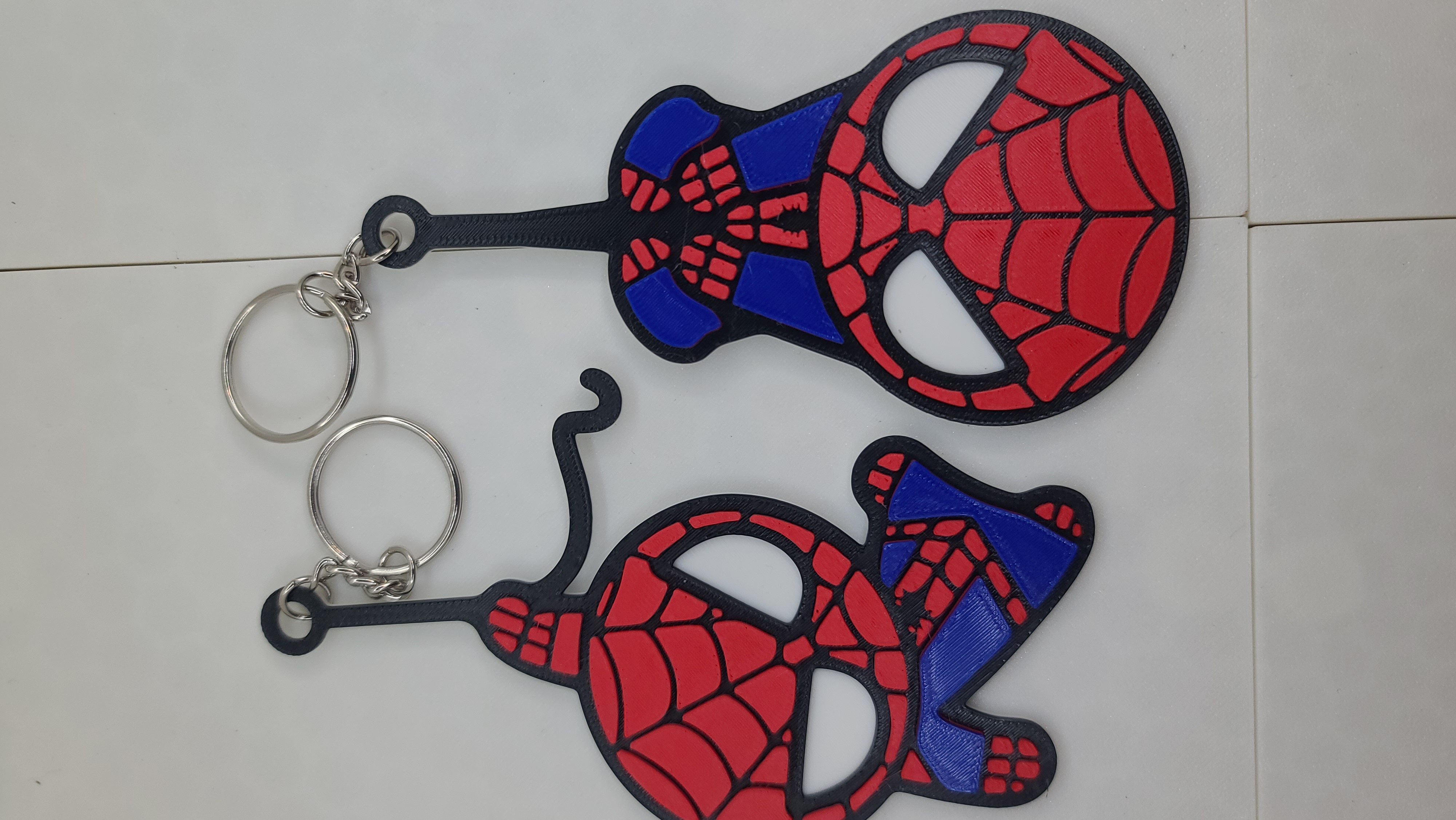Miniatura 5 do modelo 3D 3 Spiderman Earrings/ Keychains