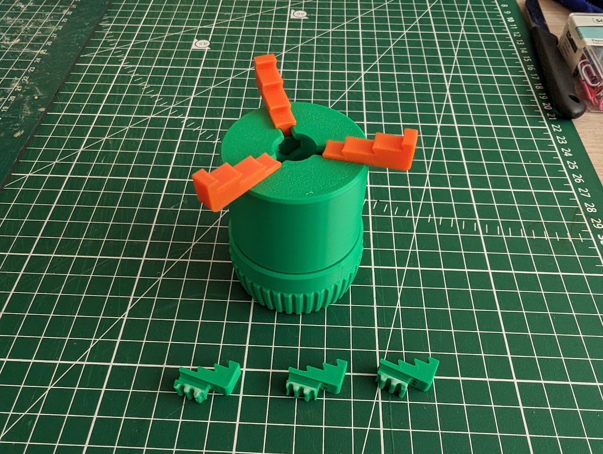 Bigger jaws for Vise Miniature Holder (up to 65mm diameter) 3D model thumbnail