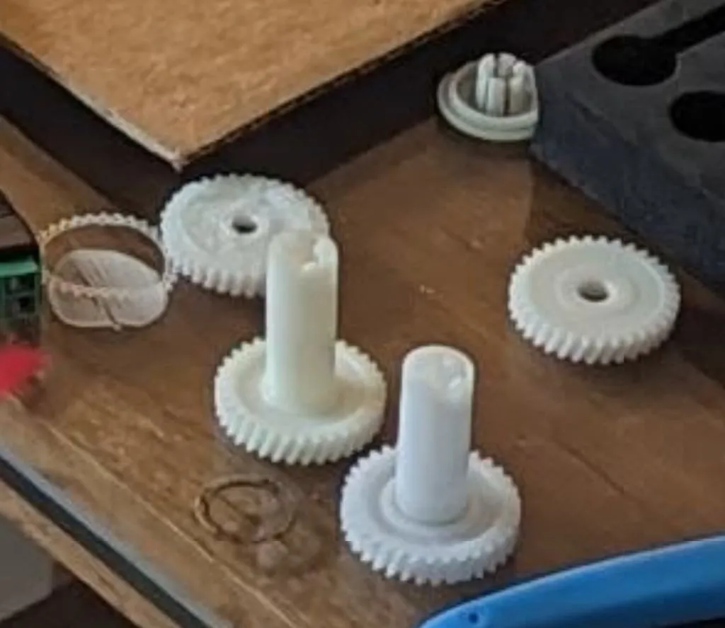 BOSCH / SIEMENS Hand mixer gears for FQ130 / MFQ1300 / MFQ1308 and others  by mrst | Download free STL model | Printables.com