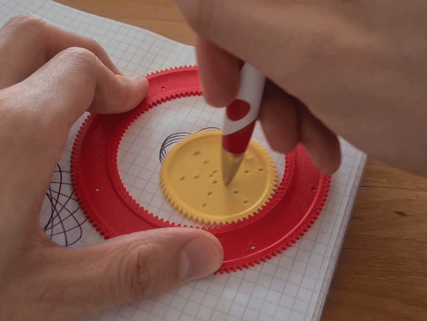 Miniatura 2 do modelo 3D Spirograph drawing template