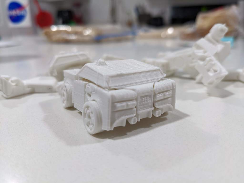 Miniatura 3 do modelo 3D Bumblebee (transformable, single print, no support material)