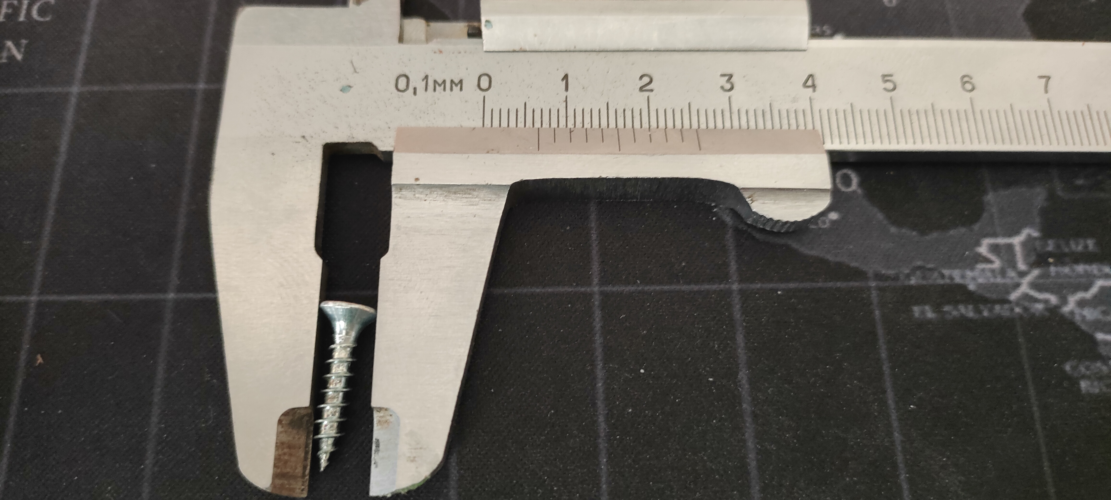 Miniatura 5 do modelo 3D Sliding Bolt Latch