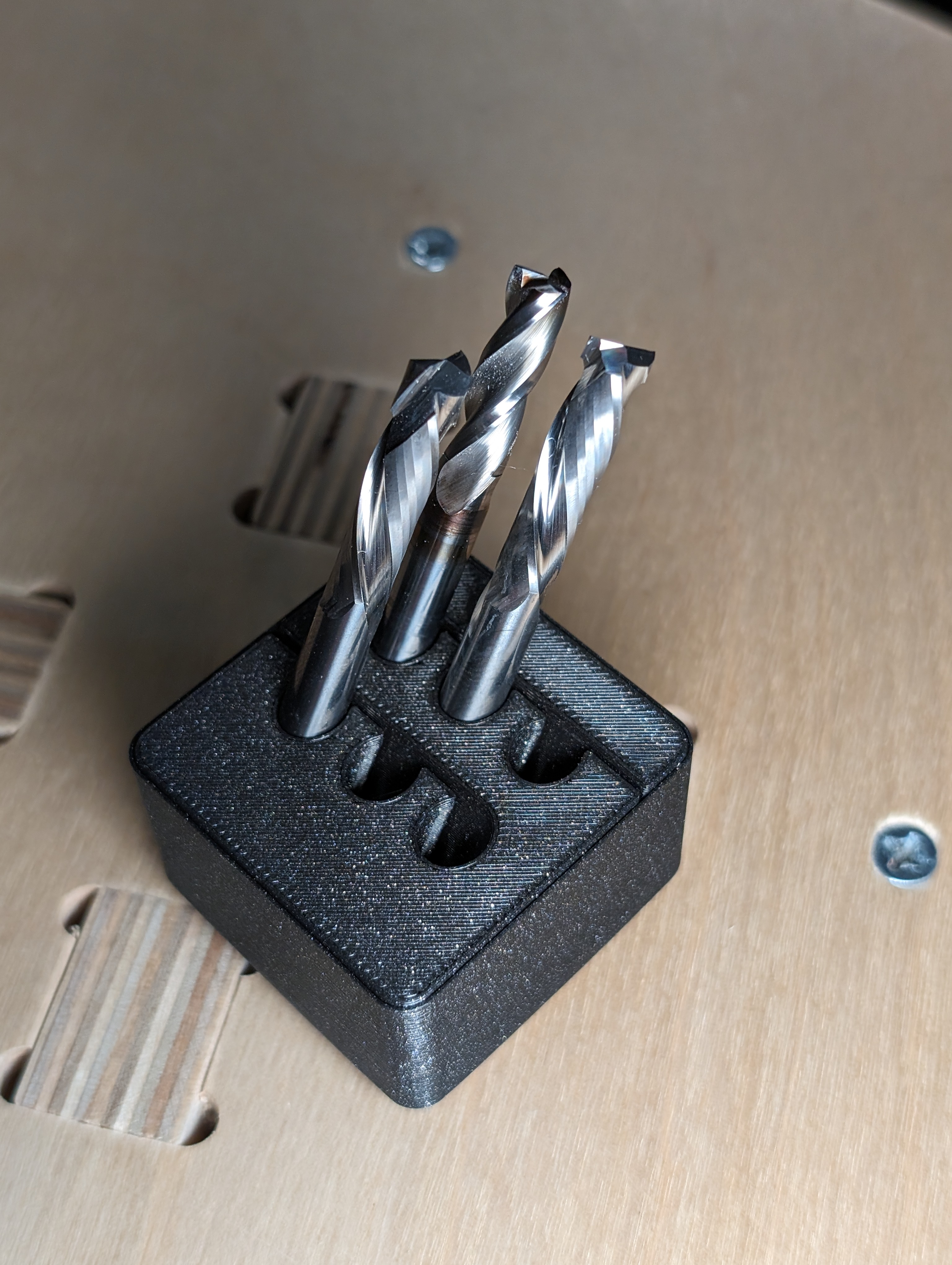 Gridfinity Endmill / Router Bit Holder for 1/4" Shank in Vase Mode