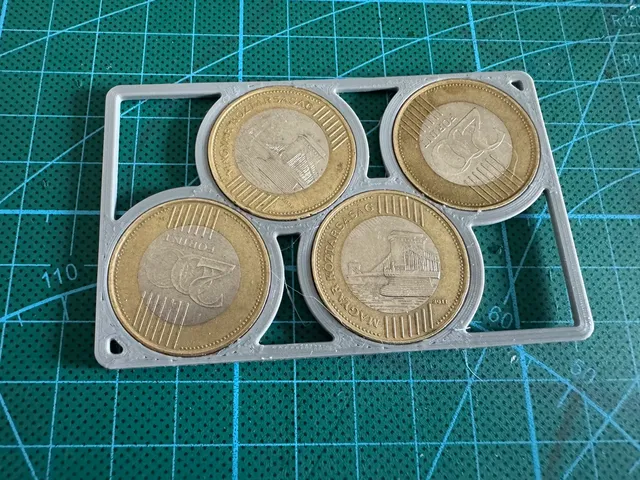 Card sized 200 forint holder
