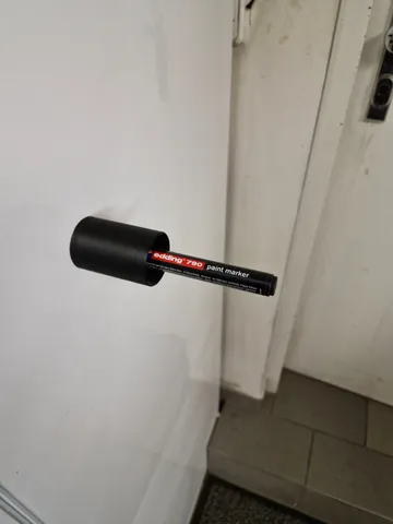 Magnetický držák pro fixu Eding 790