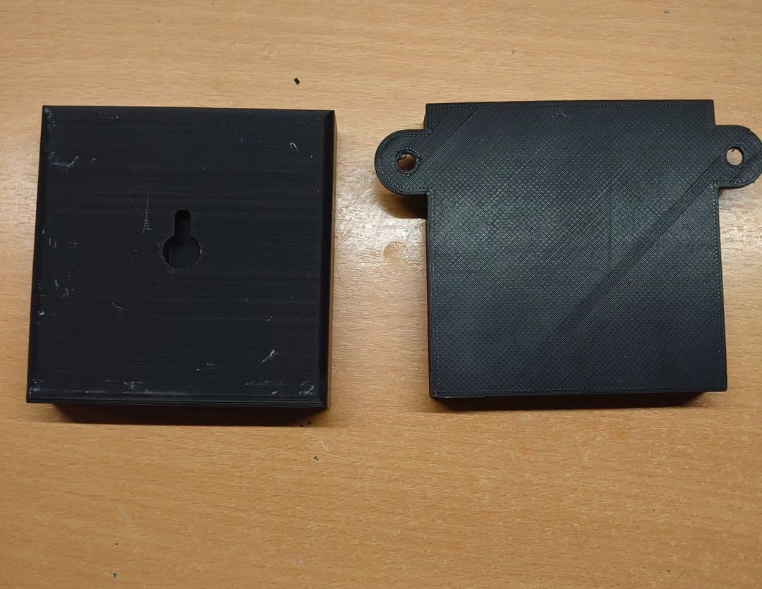 Miniatura 3 do modelo 3D Holder for a controller for automatic window blinds
