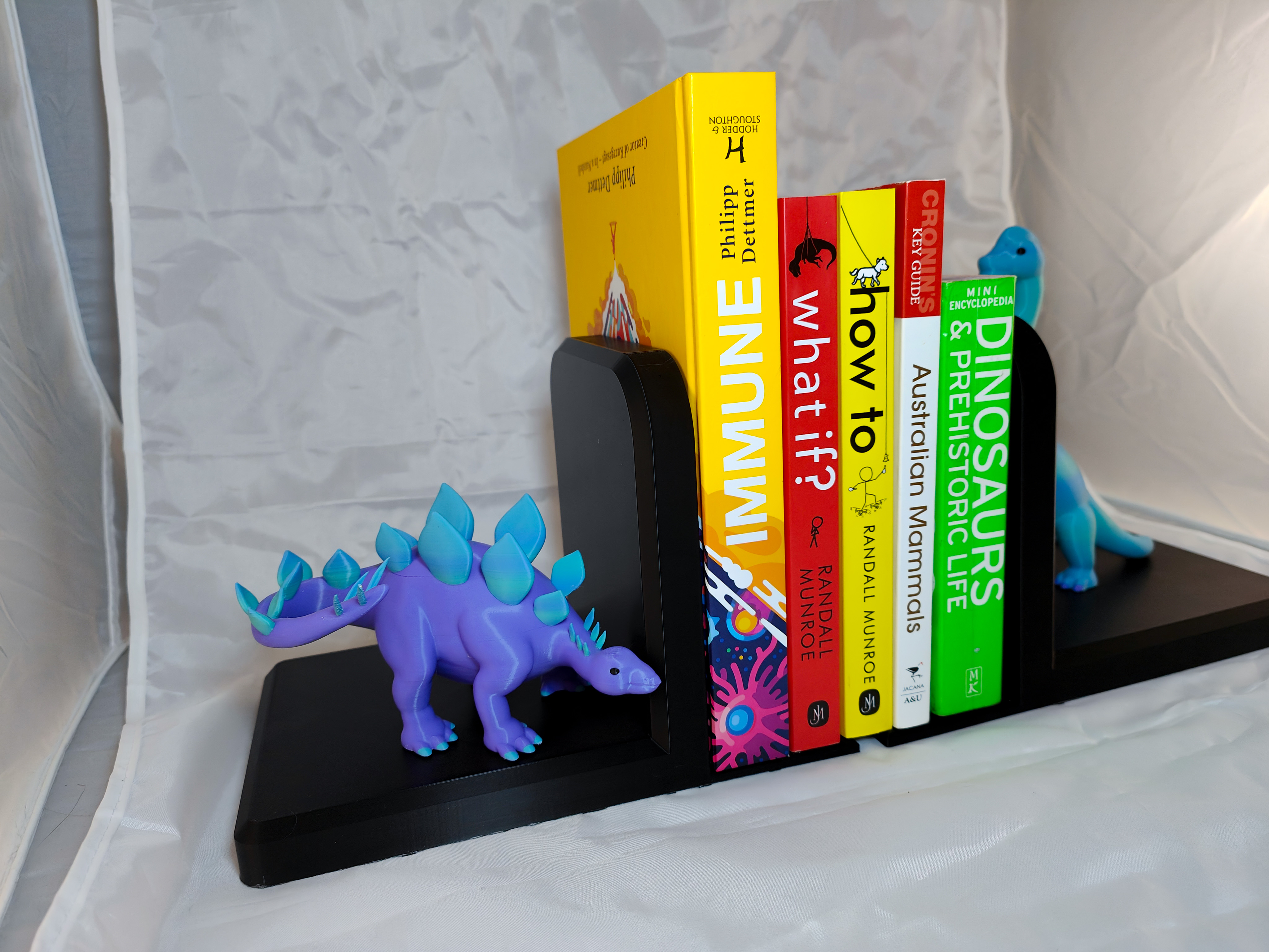 Miniatura 4 do modelo 3D Dinosaur Book Ends