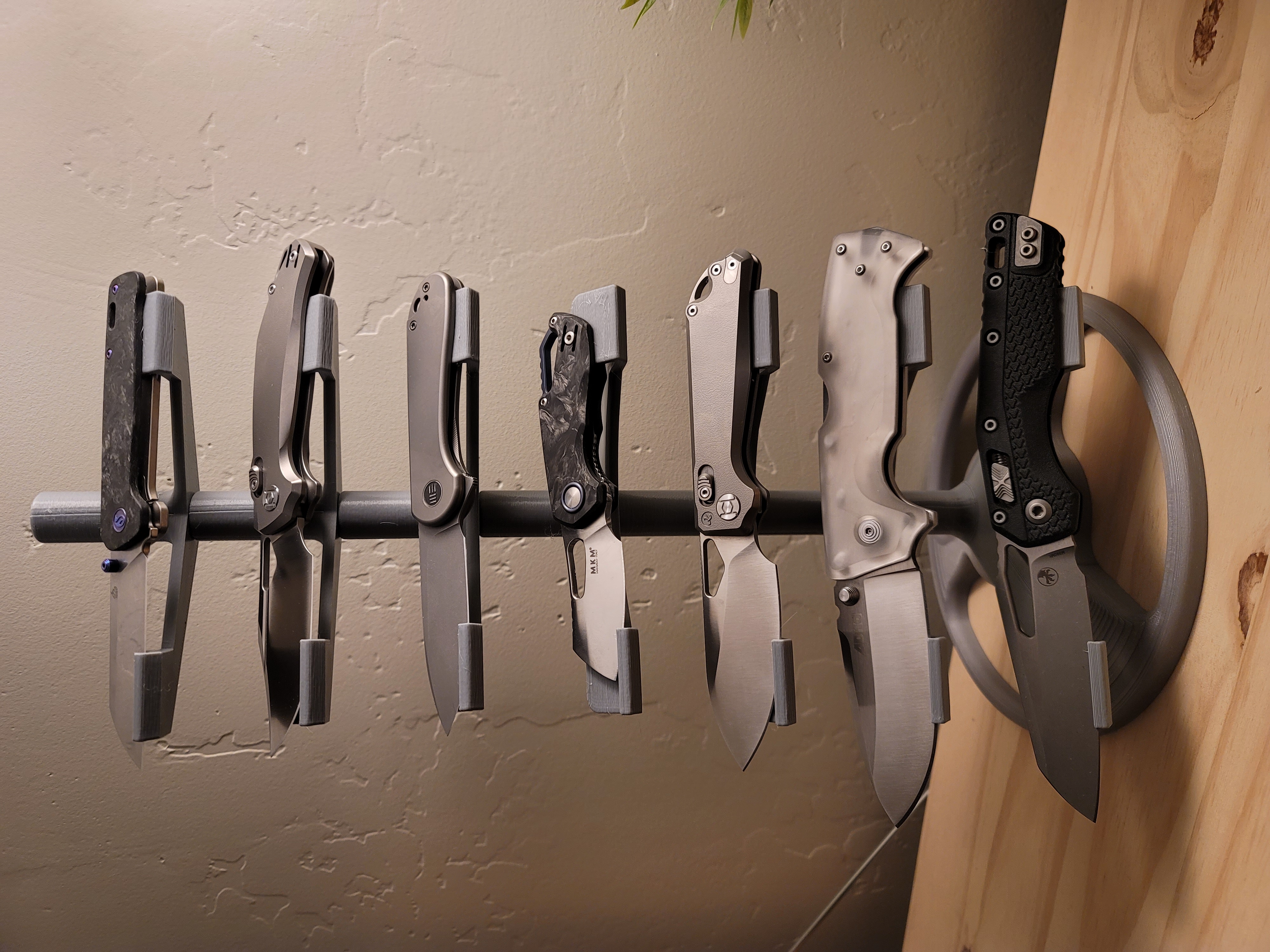 "The Sequoia" Knife Display