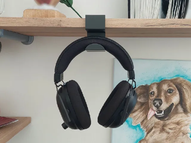 Headphone holder