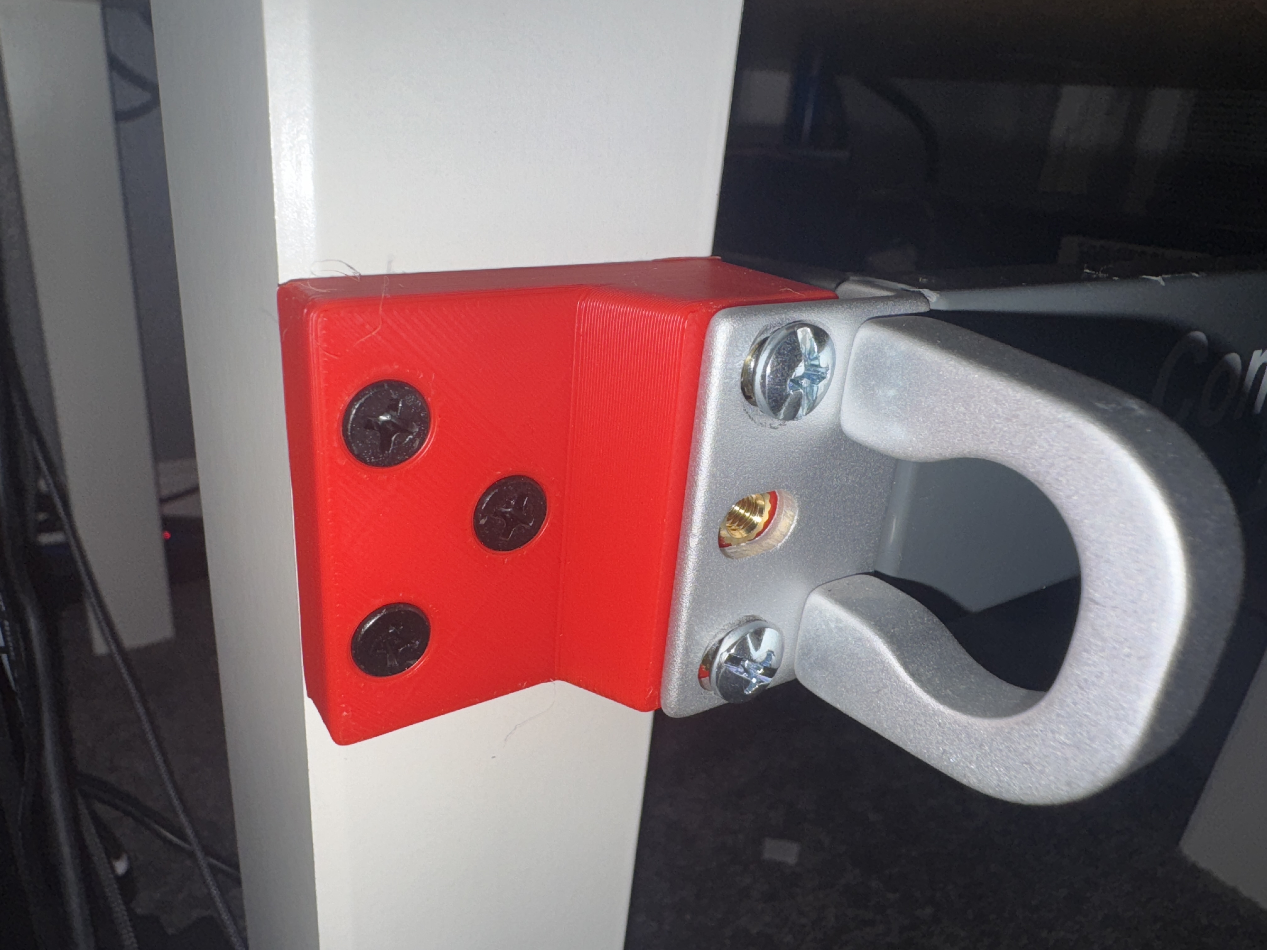 Lack19 - The IKEA Lack side table adapter for 19' rack mount equipment