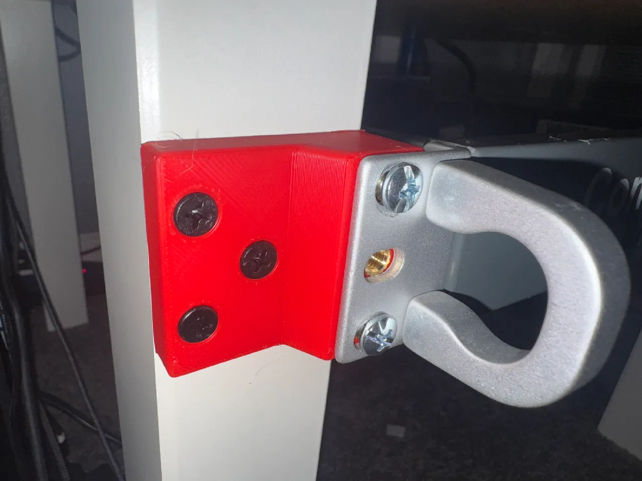 Lack19 - The IKEA Lack side table adapter for 19＇ rack mount