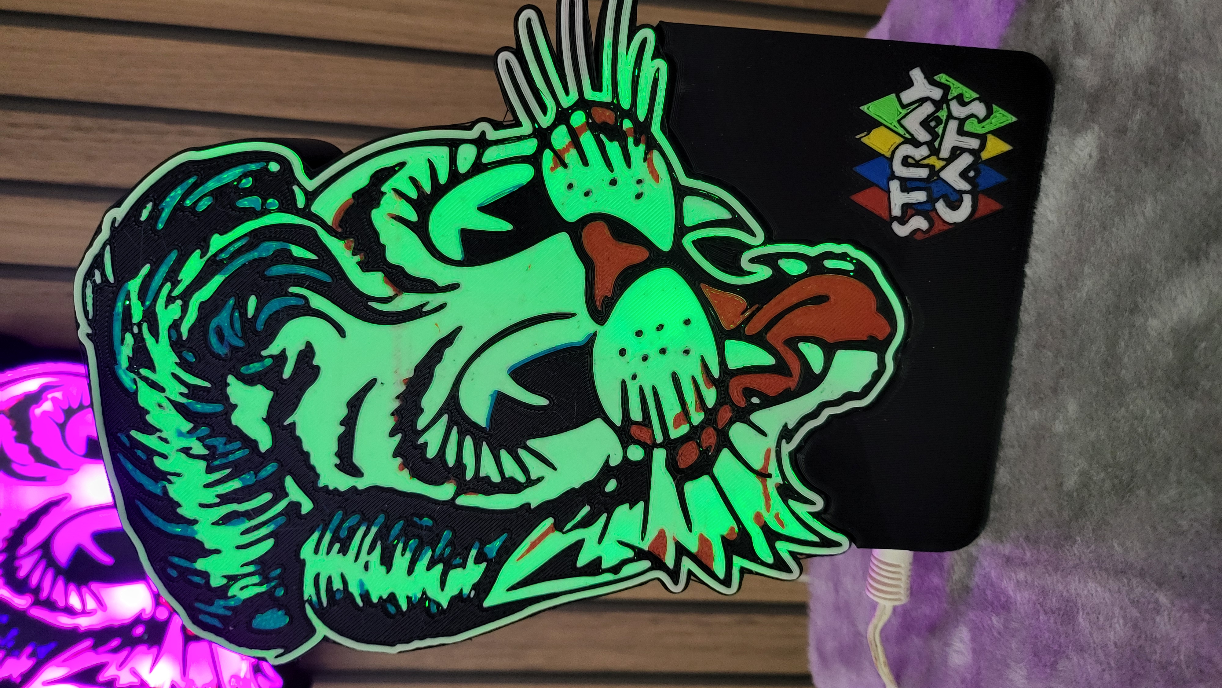 Stray Cats Logo Lightbox