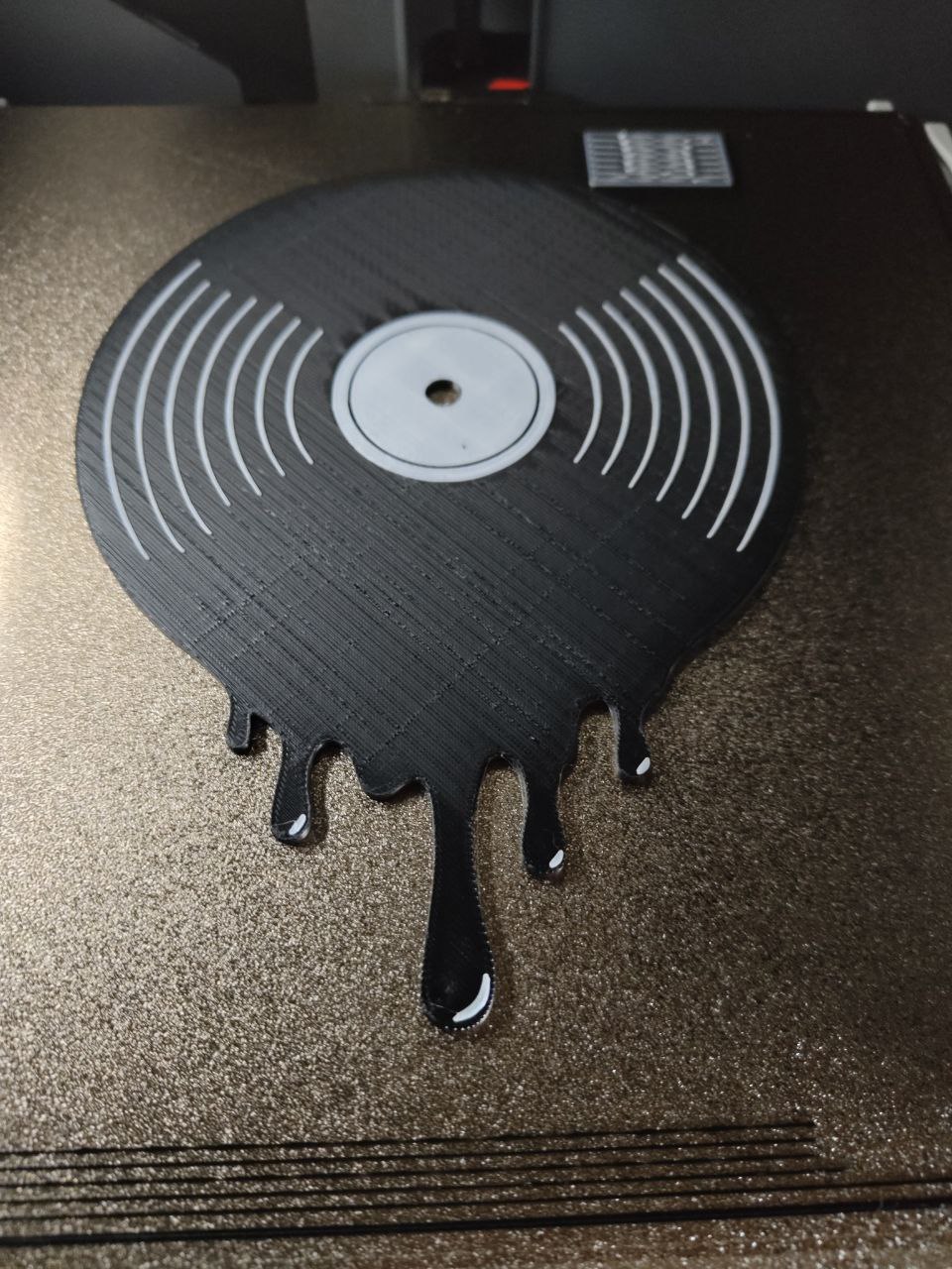 Miniatura 2 do modelo 3D LP clock Melted 2