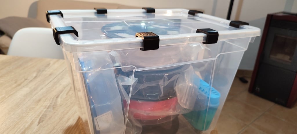 Dry box clamp