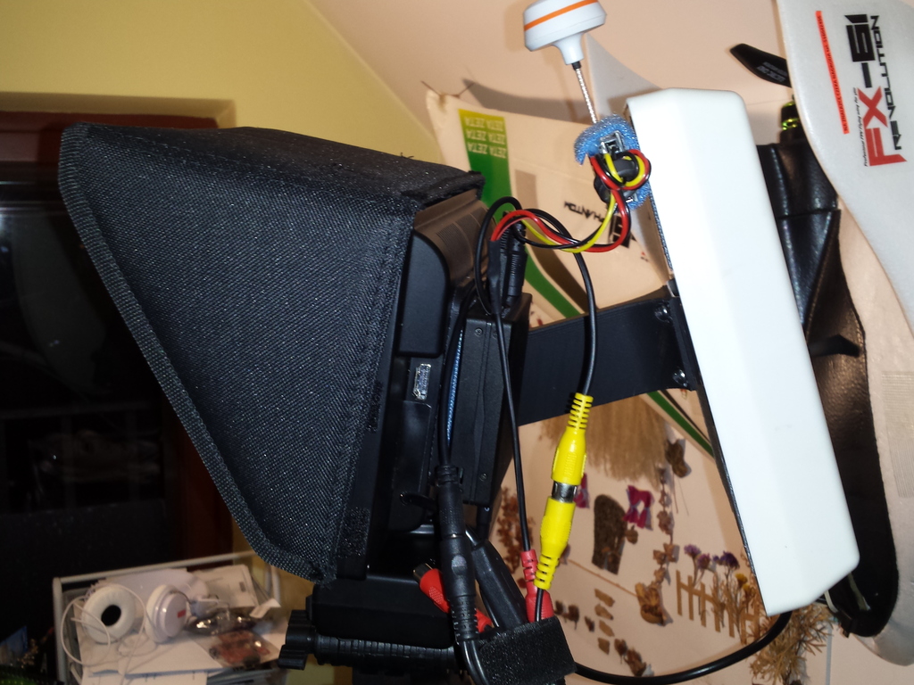 FPV antenna mount