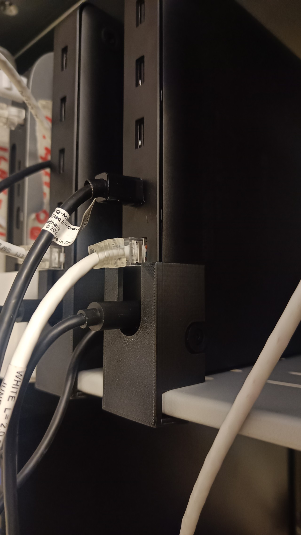 Microsoft Surface Devkit vertical 'clipstand'