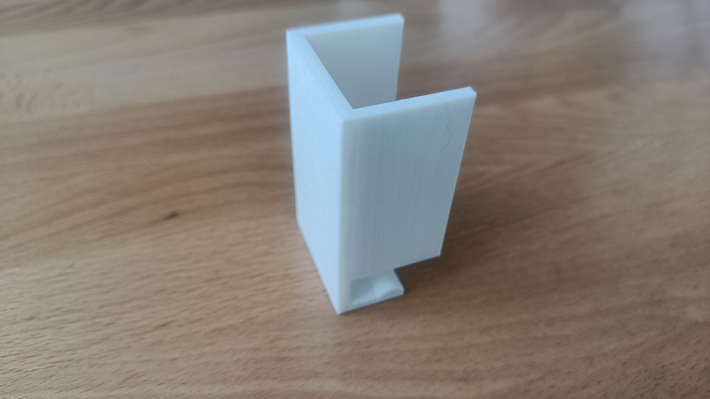 MacMini vertical 'clipstand'