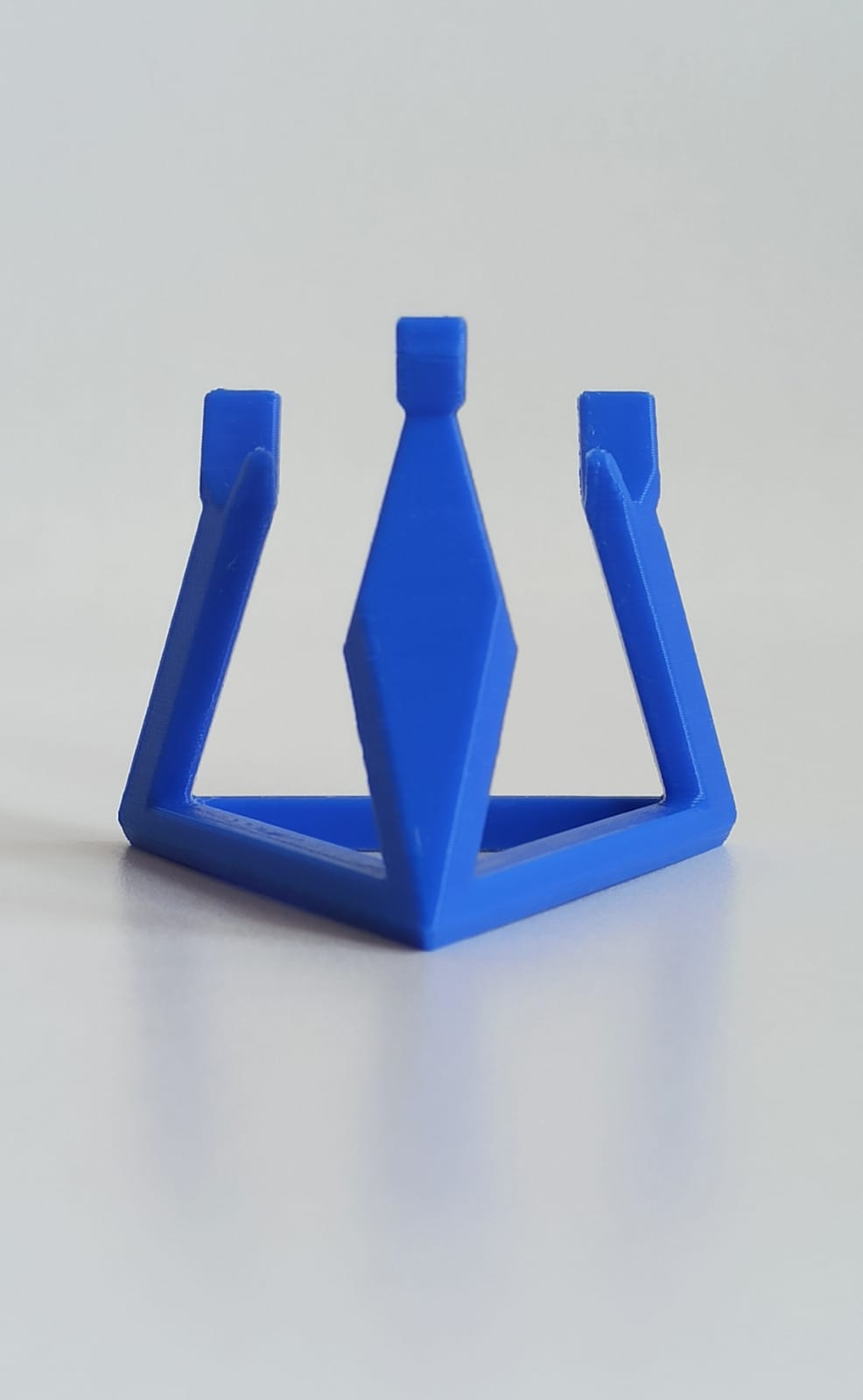 Miniatura 3 do modelo 3D GLASSES HOLDER