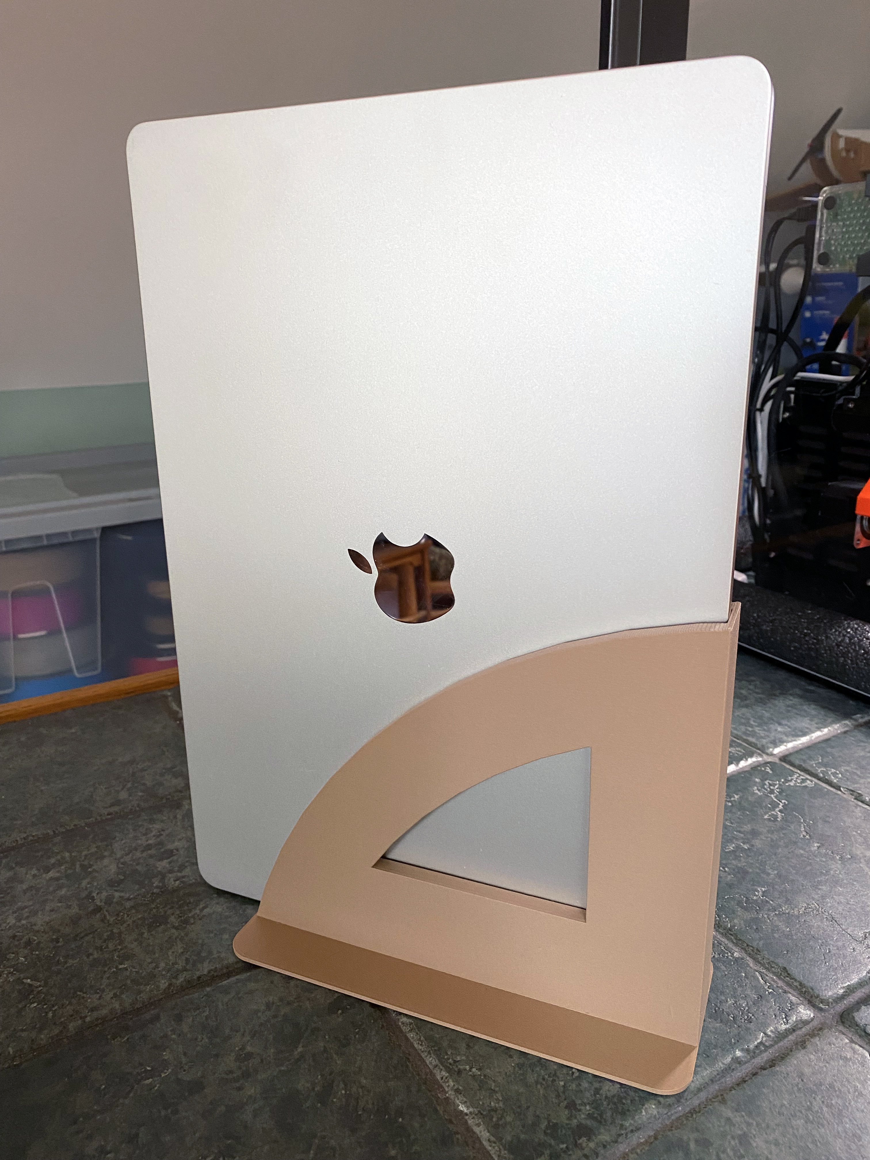 Simple MacBook Air Stand