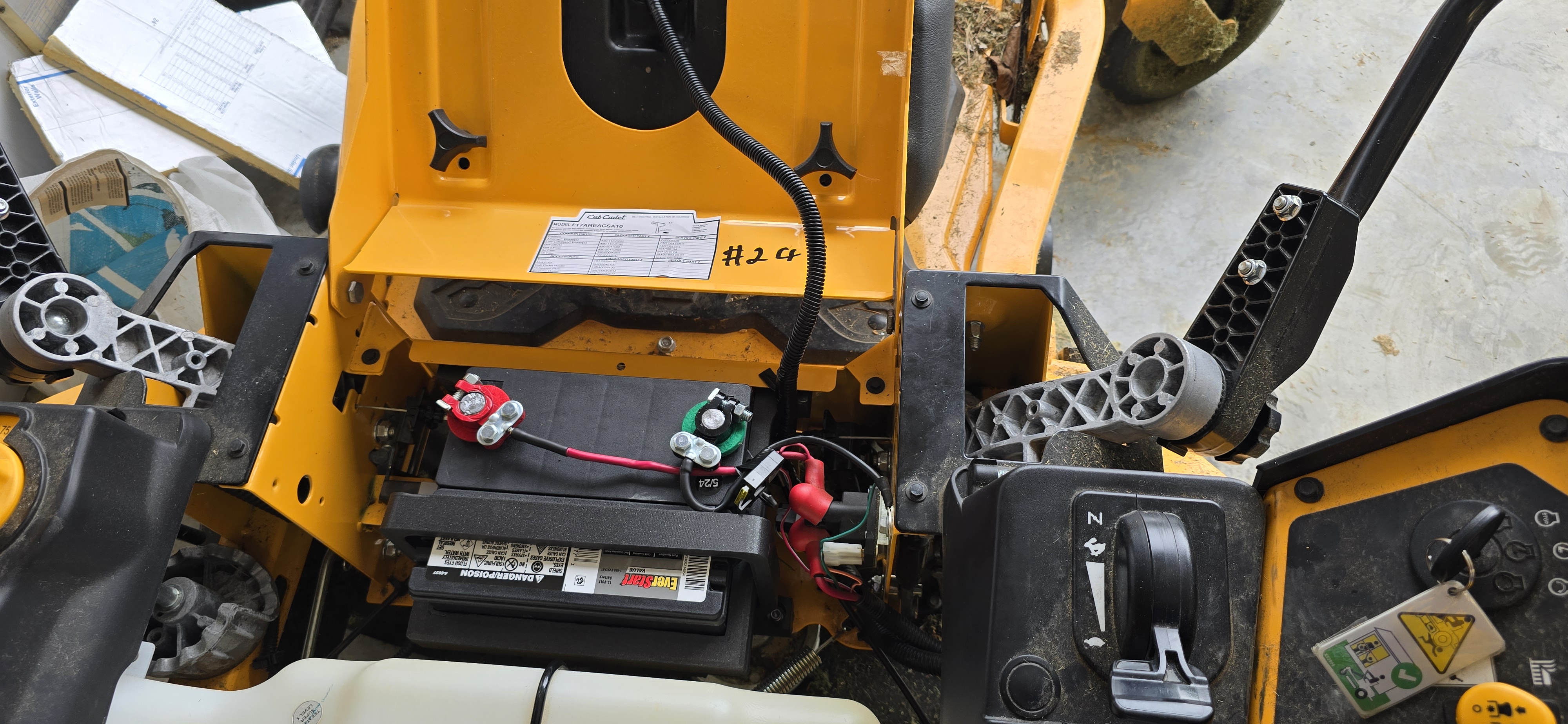 Cub Cadet ZT1 Group 26R battery conversion