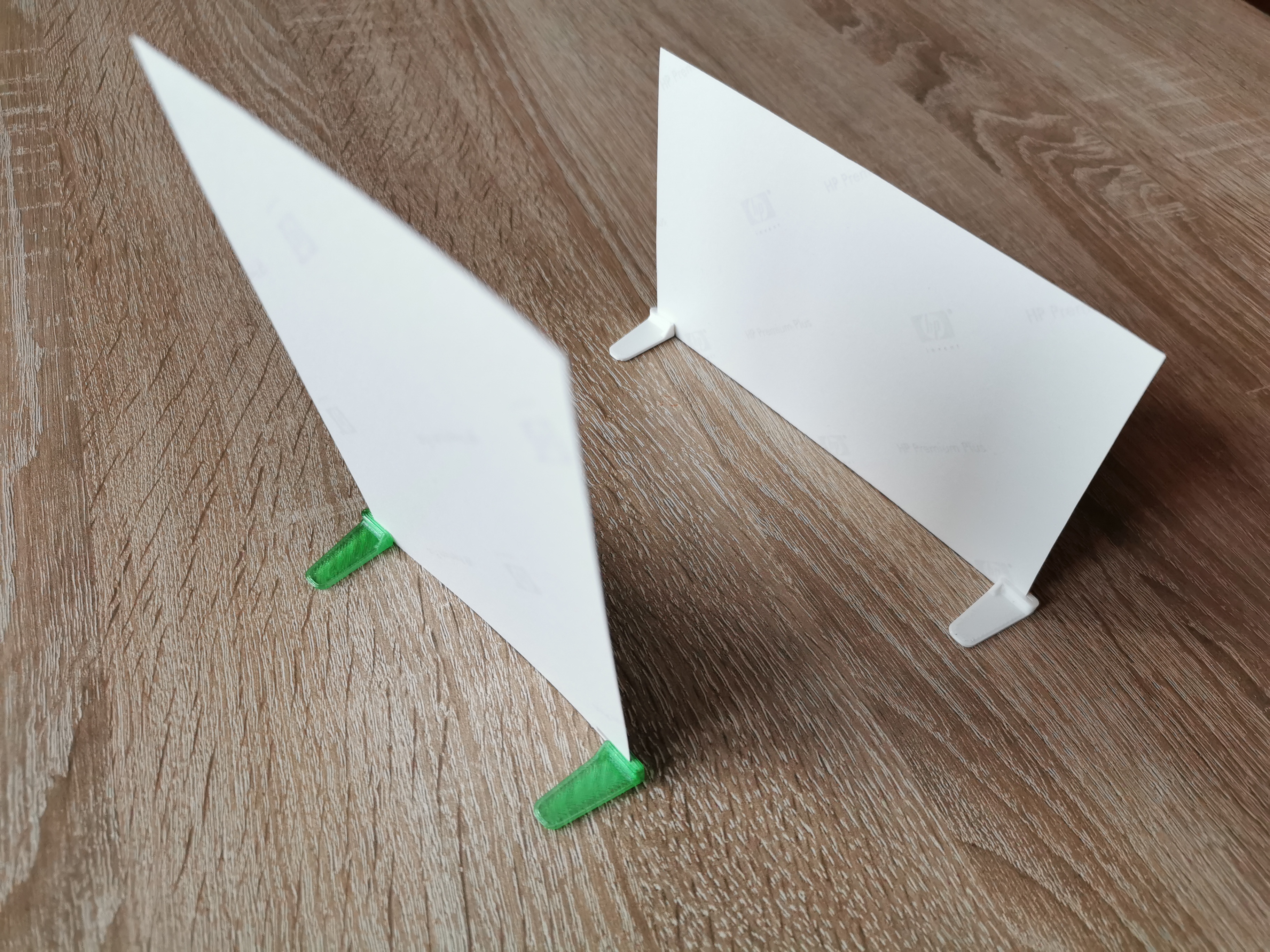 Simple Photo Stand