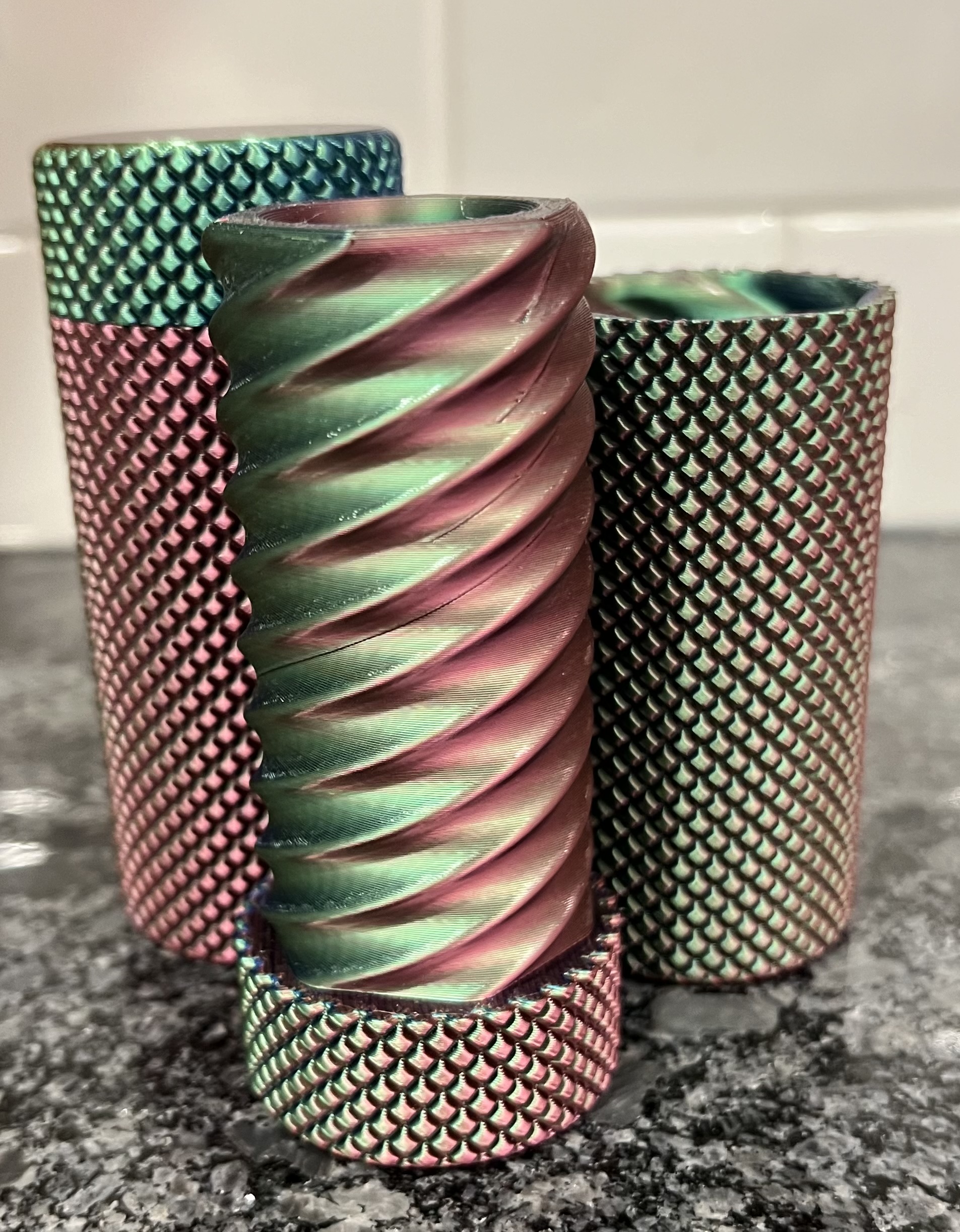 Knurled Twist Container Fidget Toy by Betsy er Download free STL