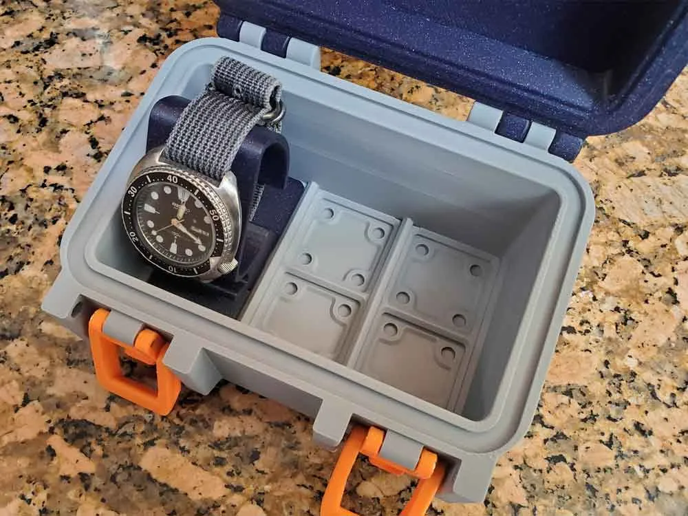 Gridfinity 3x2 Watch Case (12U) by MyStoopidStuff Download free - Main Image