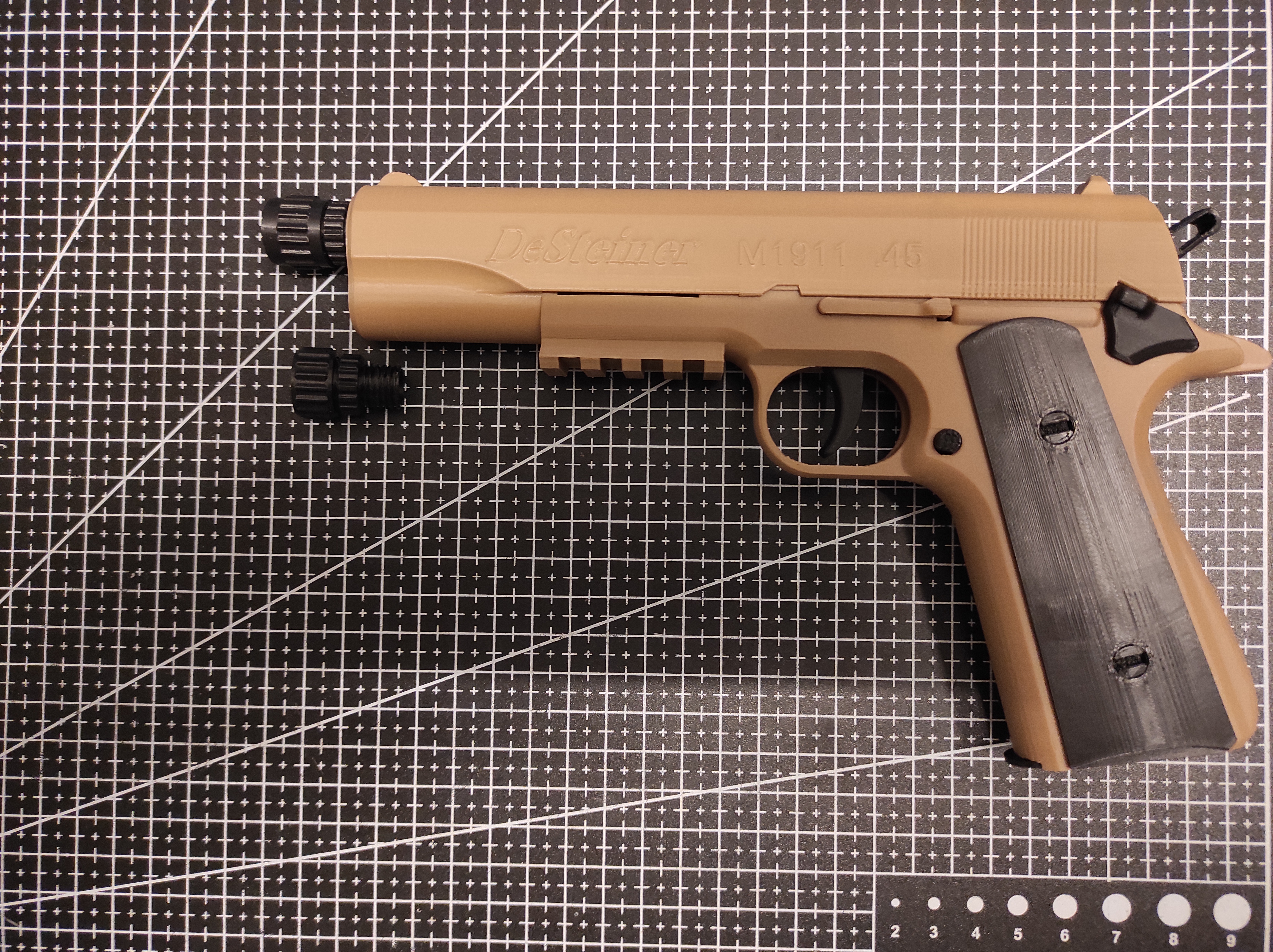 Silencer / Suppressor mounting M14x1 CCW to M12x1.5 CW