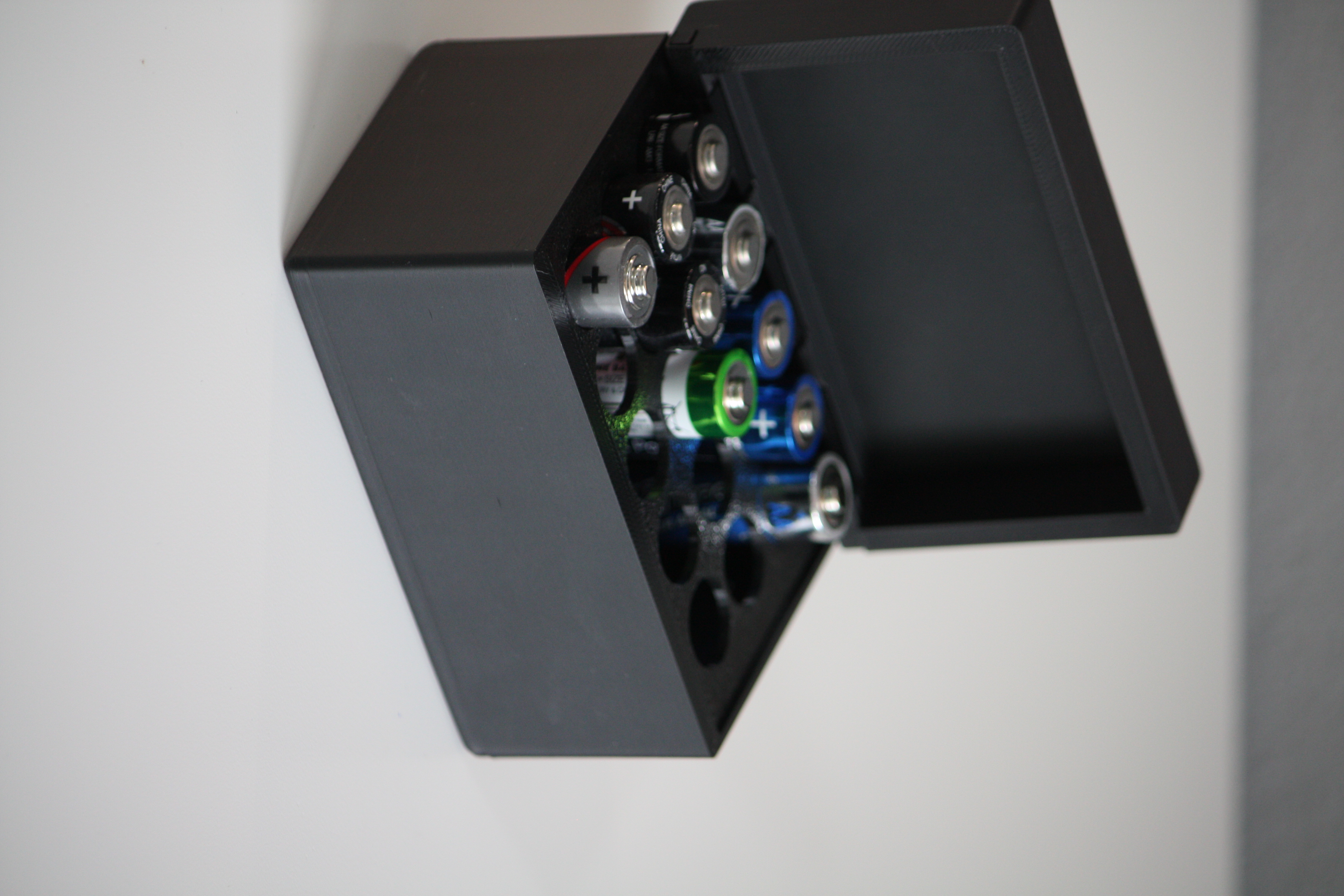 costomizable storage box V1