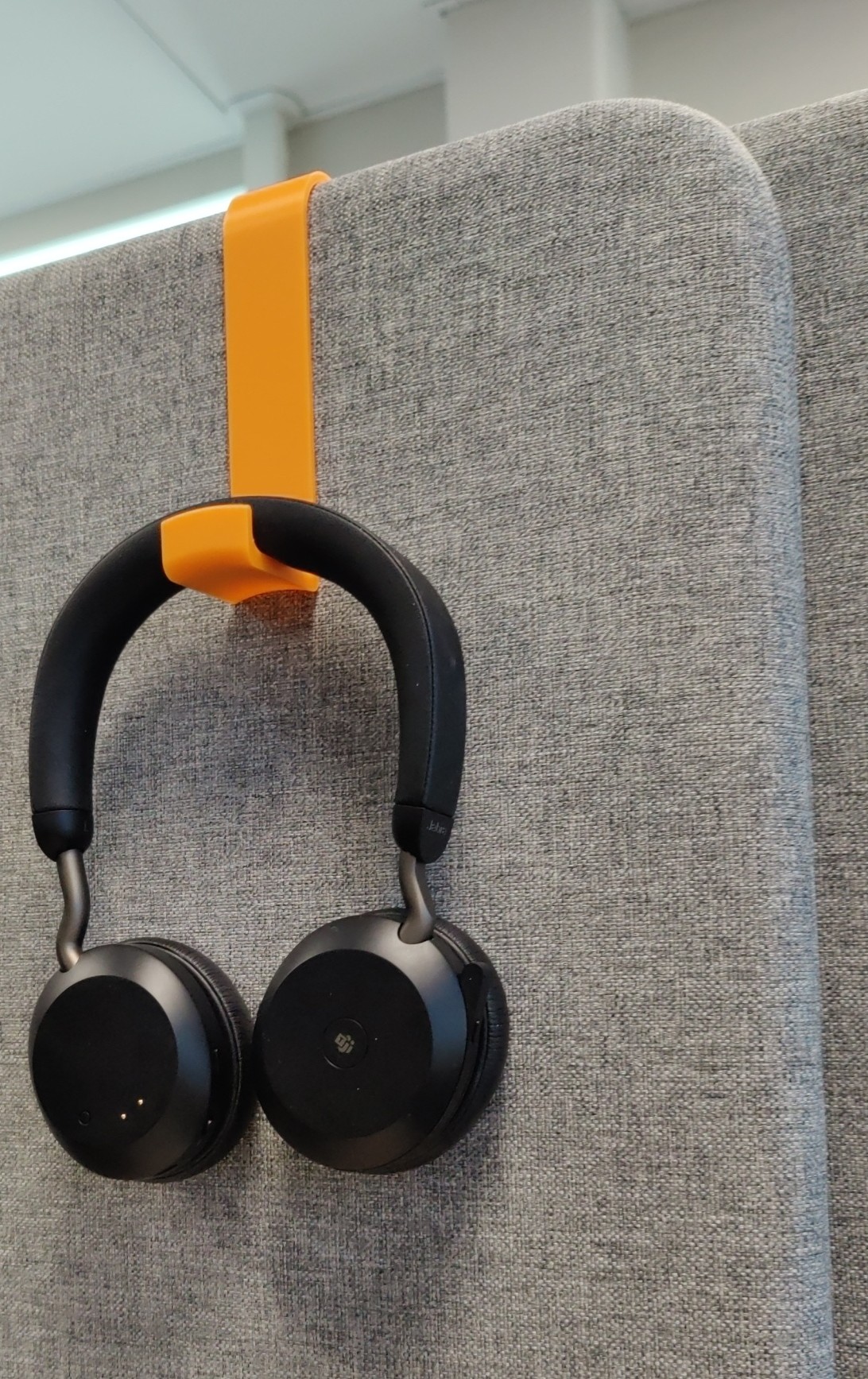 Headset holder