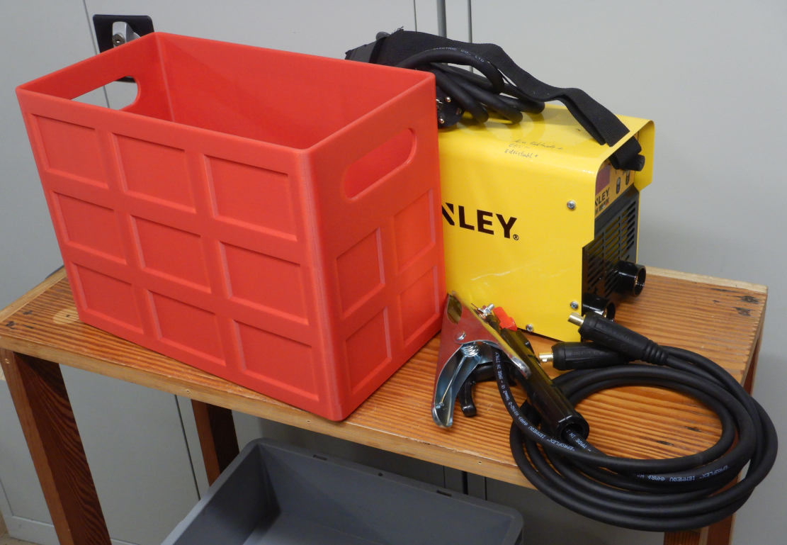 Kiste mit Deckel, crate with lid, L 340mm, H 250 mm B 180, 200, 220 mm