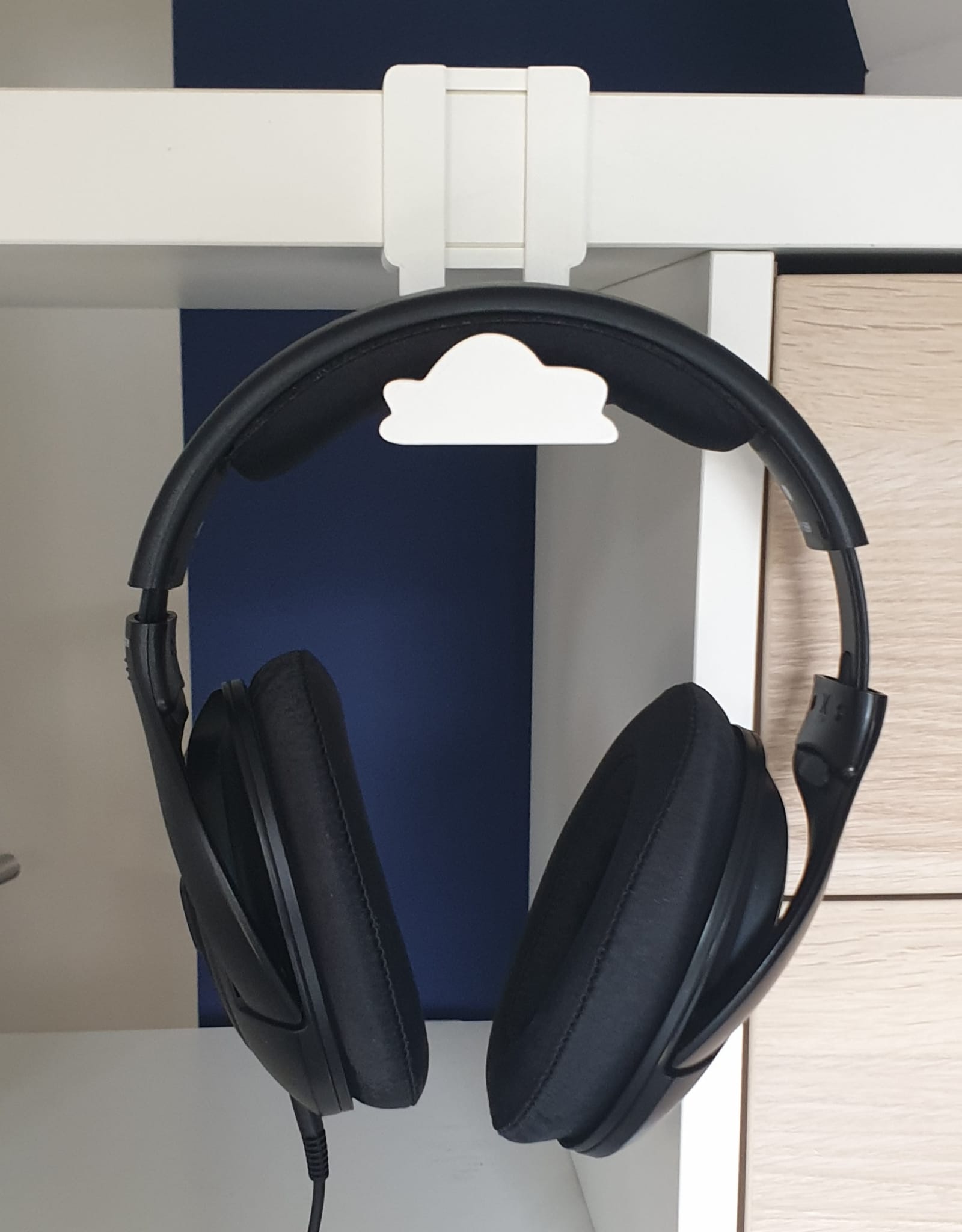 Headphone holder cloud for kallax