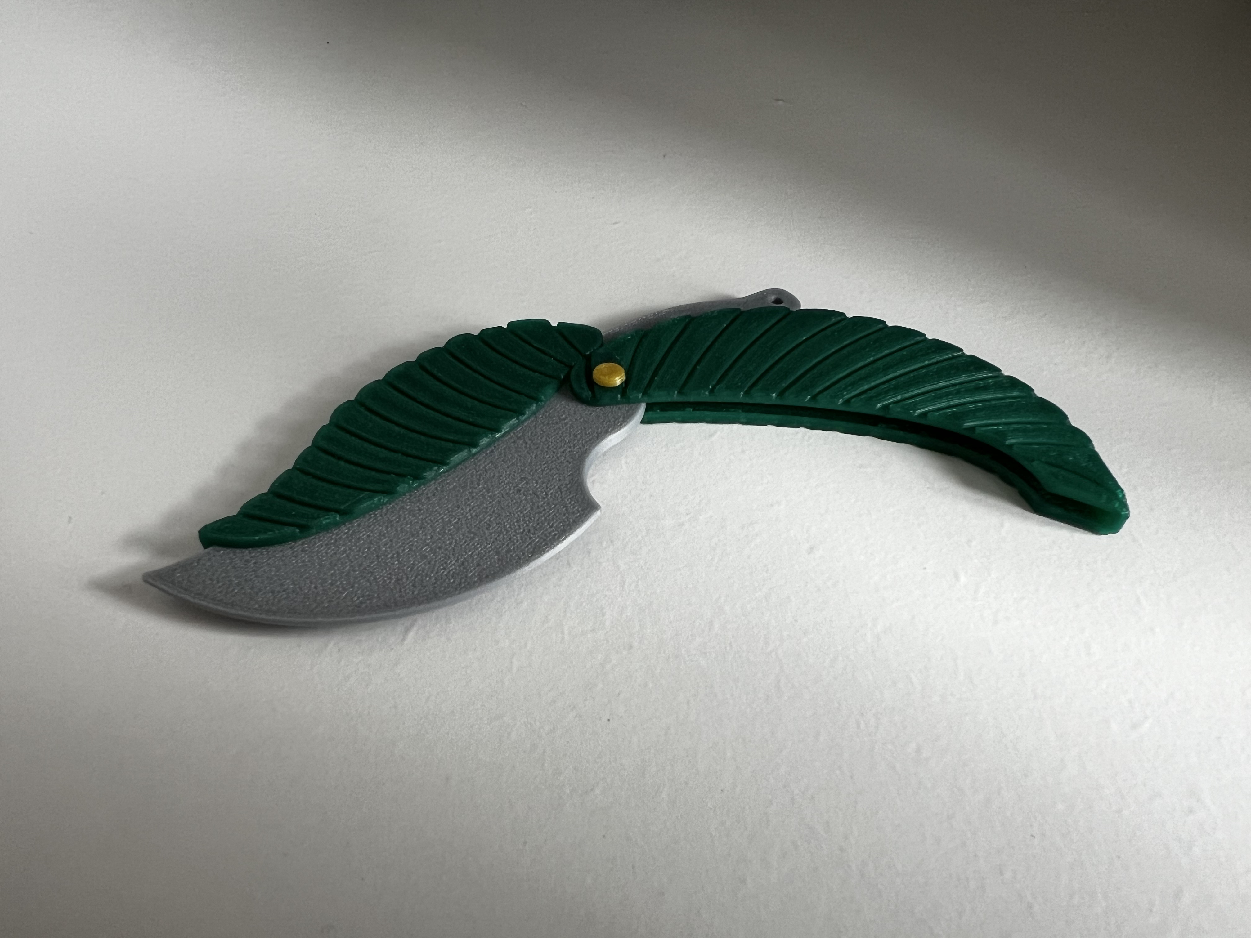 Foldable Knife - Leaf Knife Design
