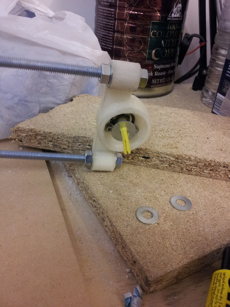 Circle Cutting Jig for plunge router by thinkl33t Download free STL