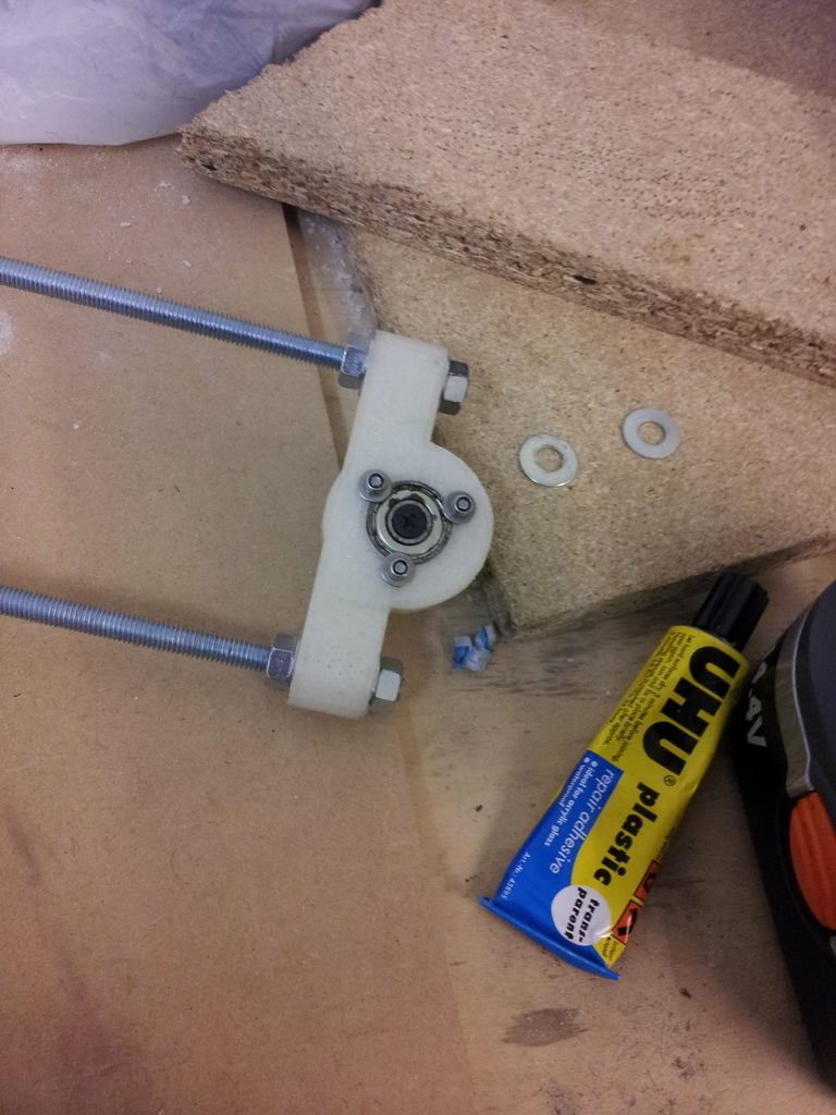 Circle Cutting Jig for plunge router by thinkl33t Download free STL