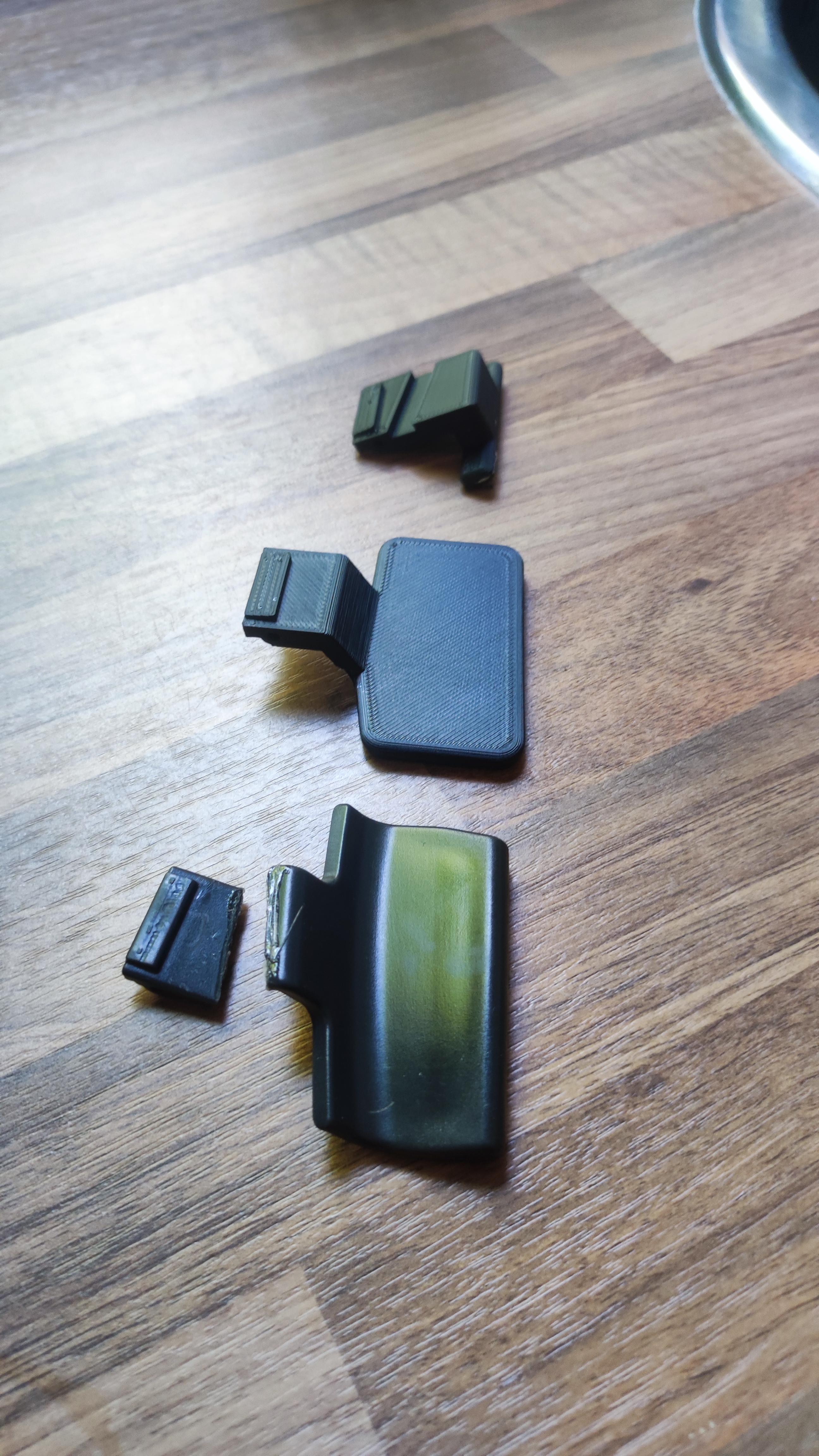 Kia Ceed armrest latch