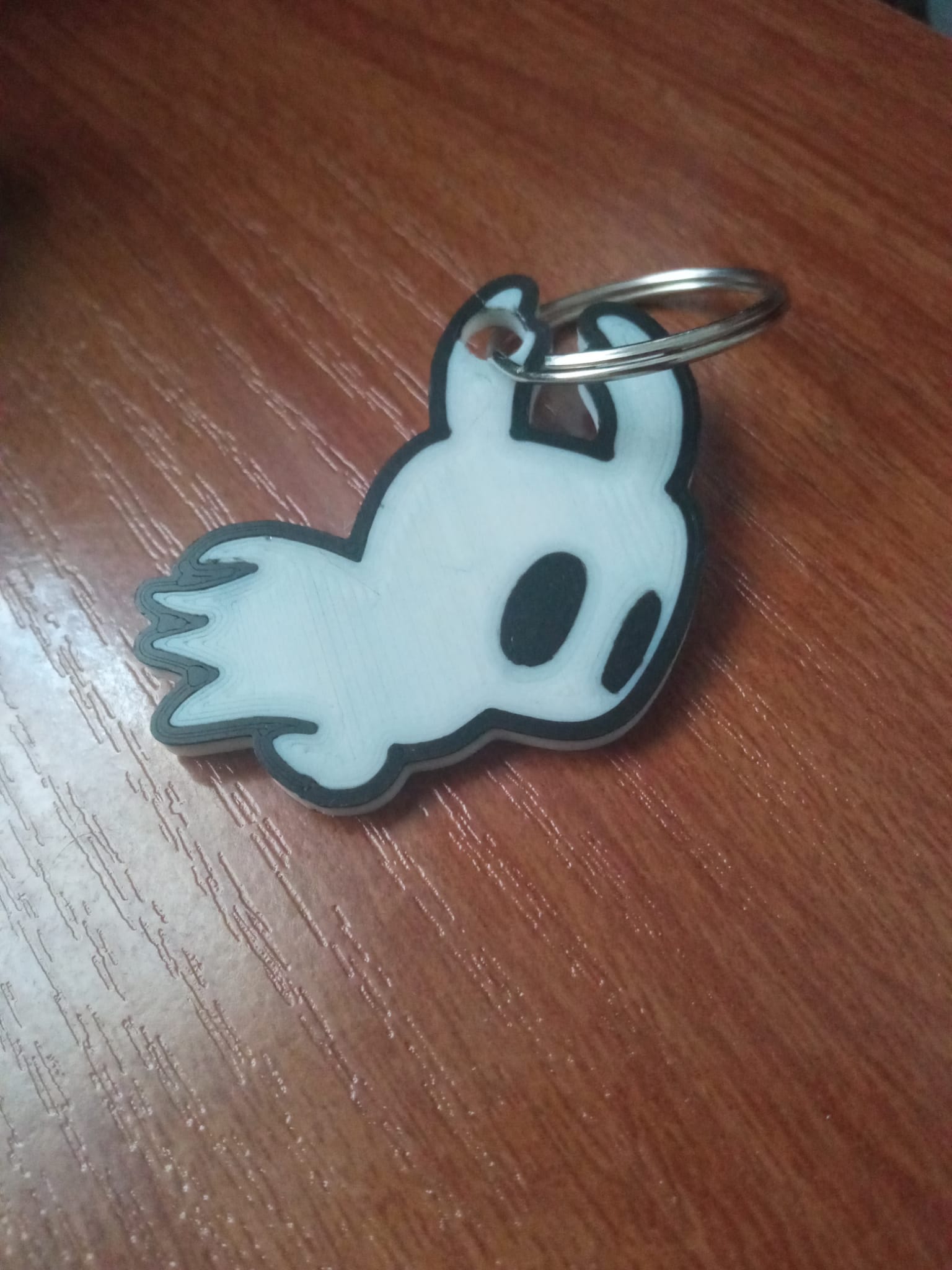 Llavero Hollow Knight/Hollow Knight keychain