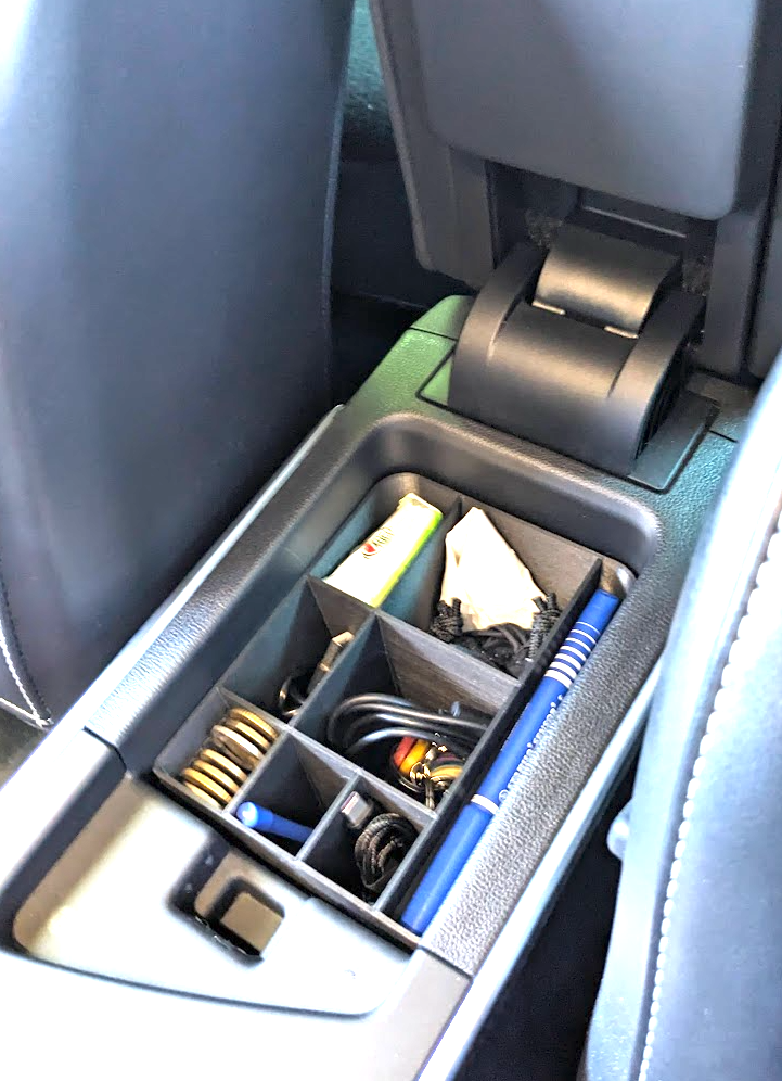 Renault Megane 4 Armrest organizer