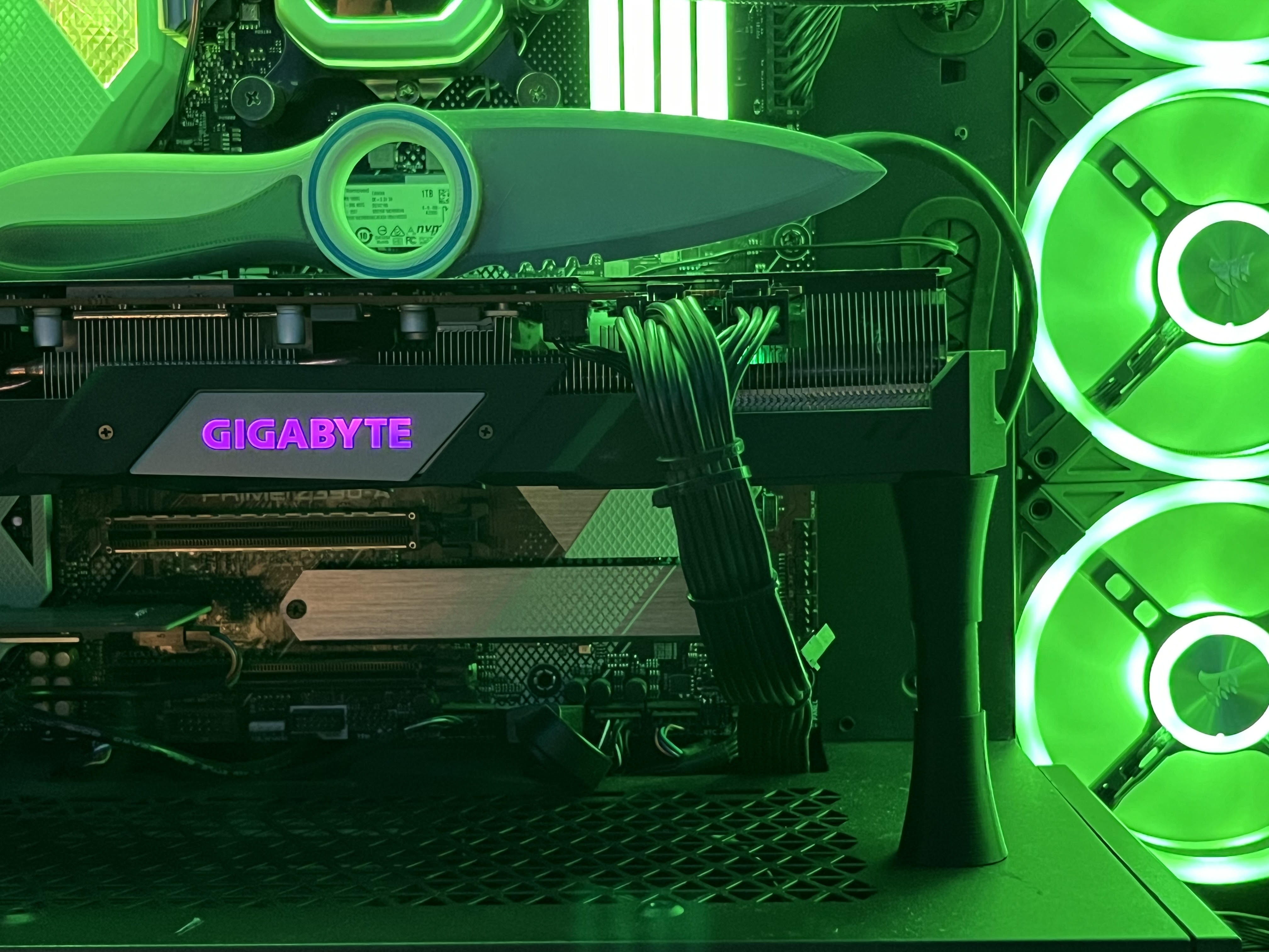 Adjustable GPU Riser (No visible threads)