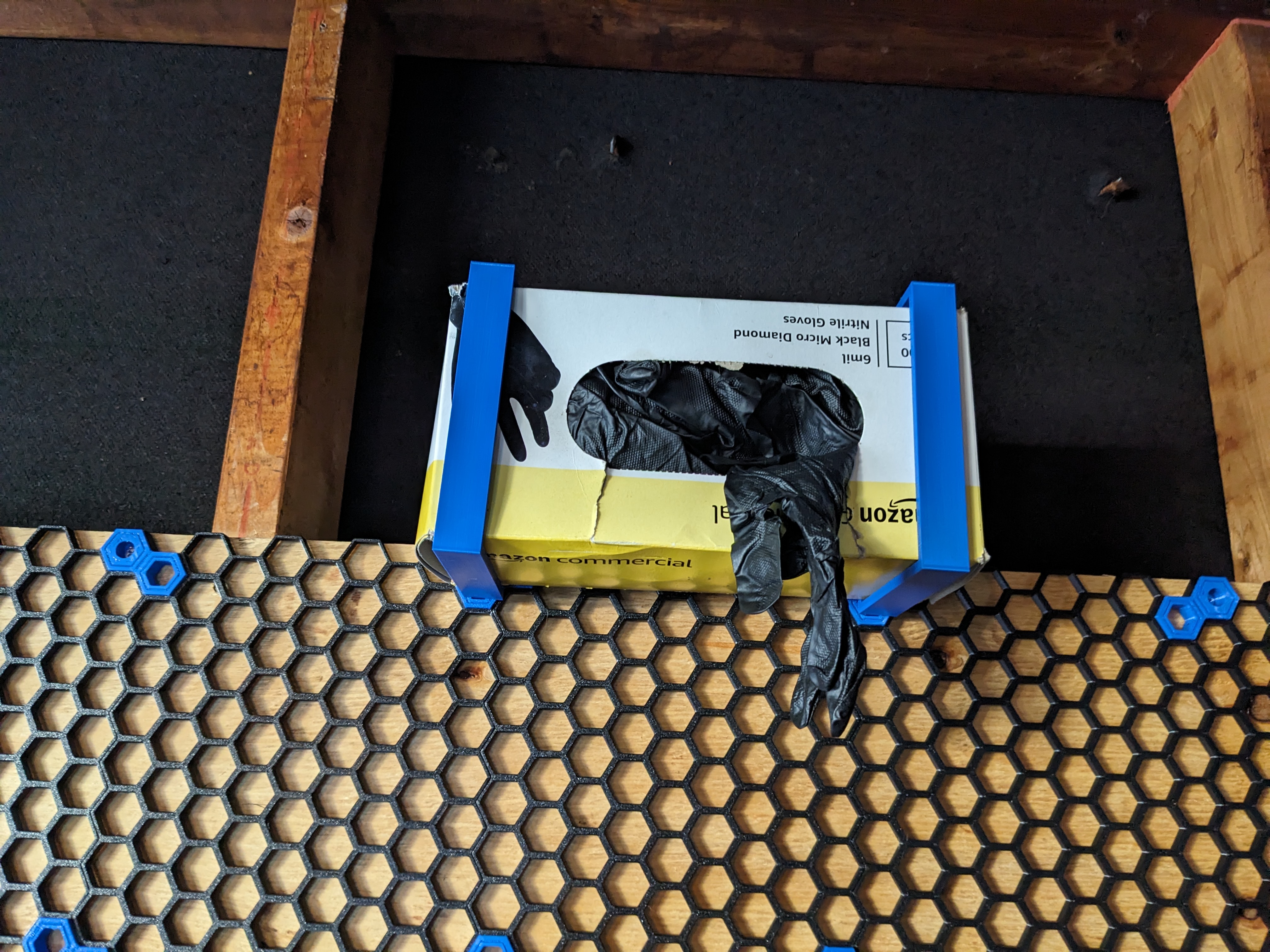 HSW Amazon Glove Box Mount