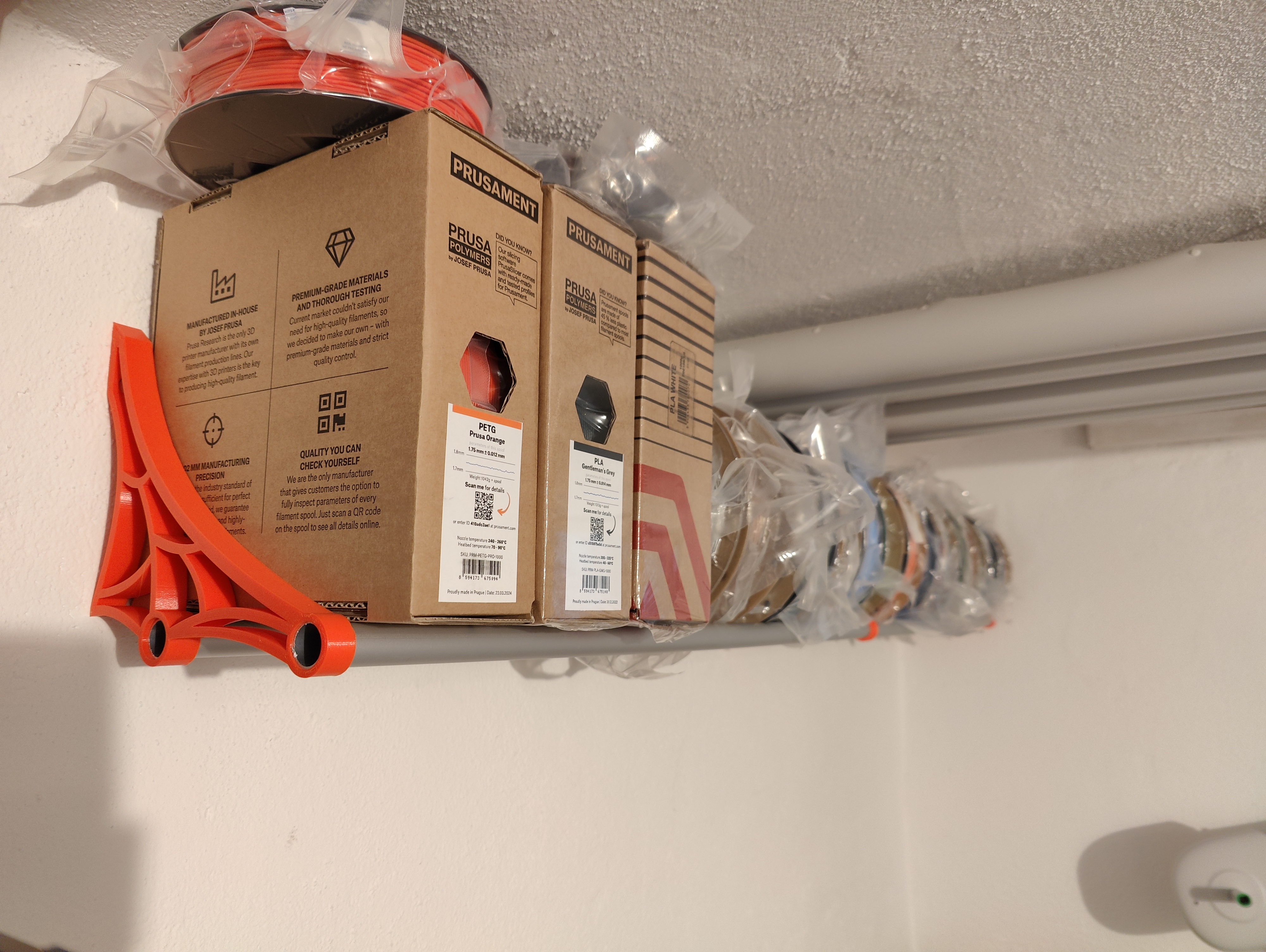 Filament shelf bracket / storage