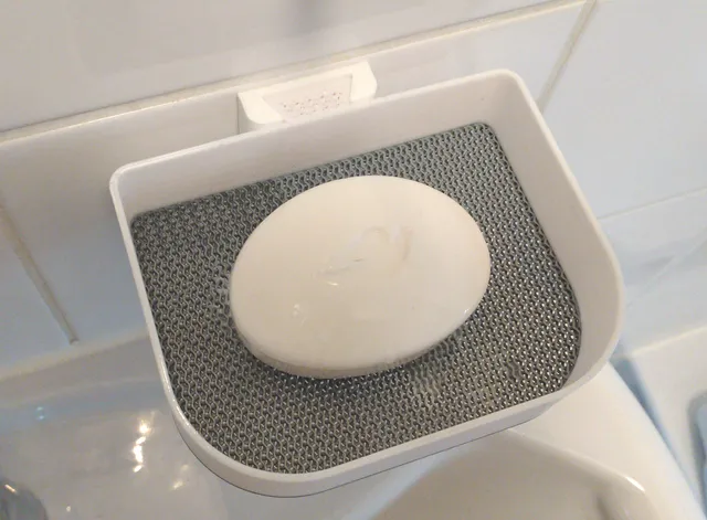 Floating Soap Dish with Bottom drainage