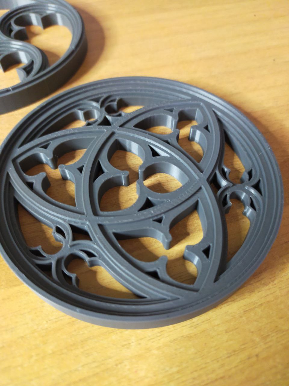 Miniatura 2 do modelo 3D GOTHIC ROSE WINDOW