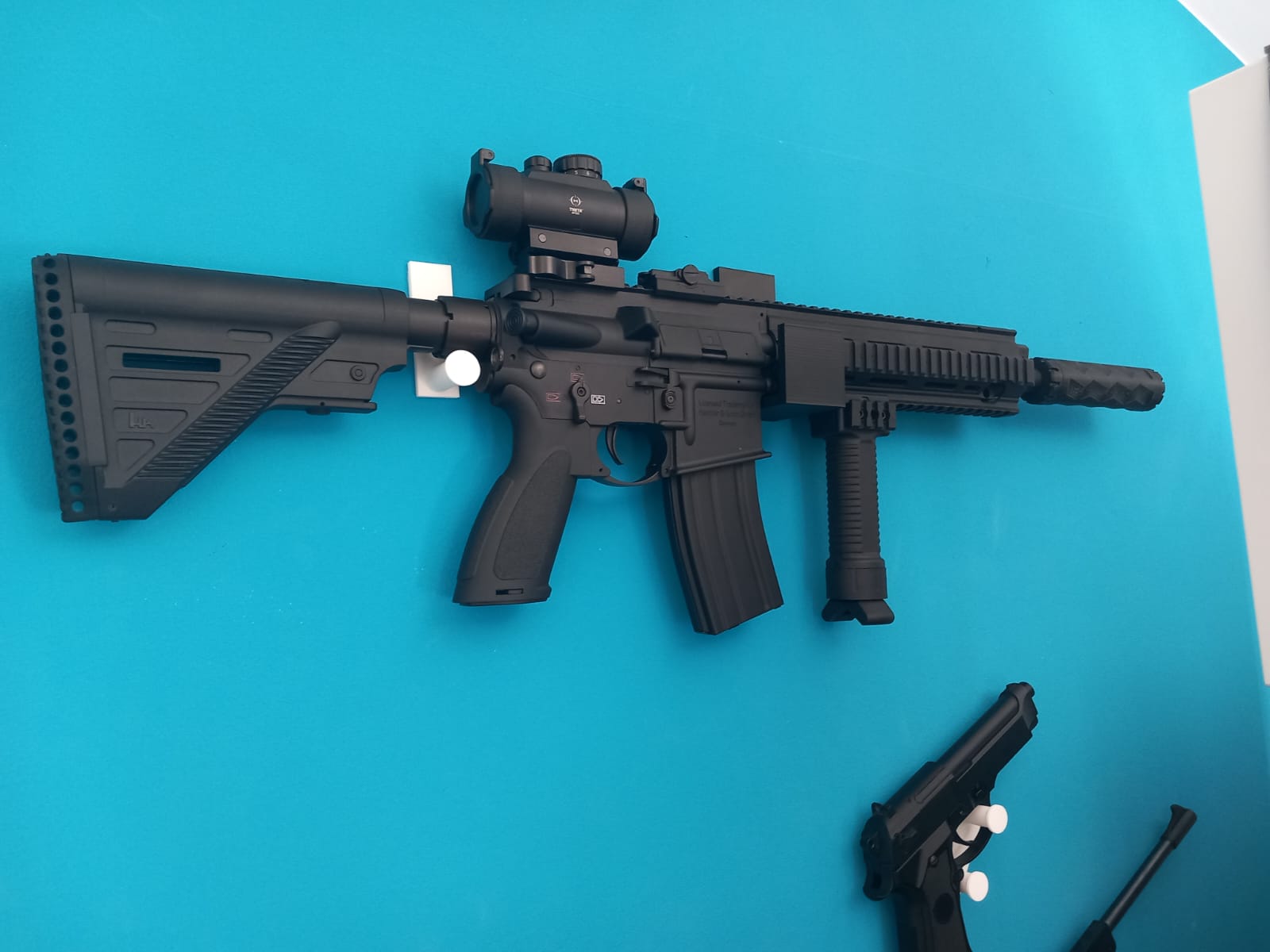 HK416 Airsoft Wall Mount By Helmut Download Free STL Model hk416-airsoft-wall-mount-by-helmut-download-free-stl-model
